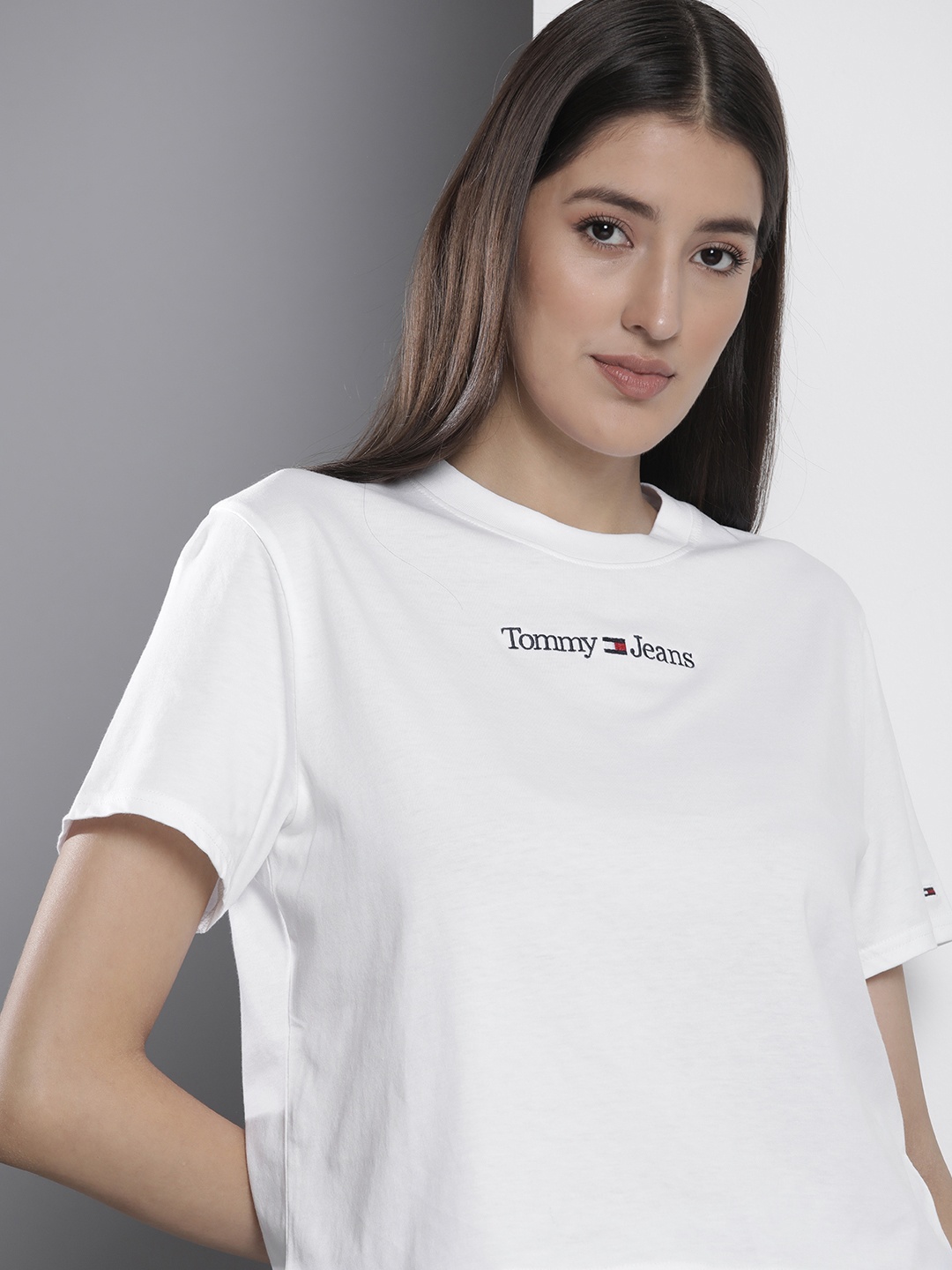 

Tommy Hilfiger Brand Logo Embroidered Pure Cotton T-shirt, White