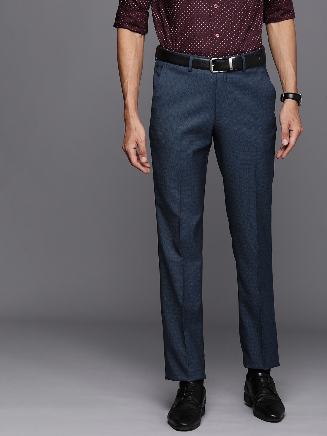 

Louis Philippe Men Slim Fit Trousers, Navy blue