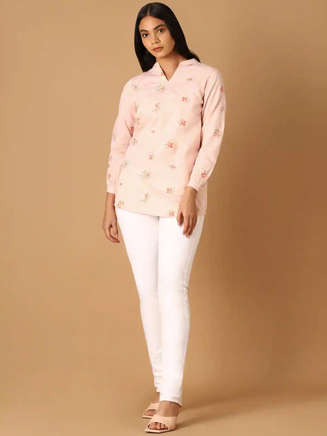 

Taneira Floral Embroidered Cuffed Sleeves Straight Kurti, Peach
