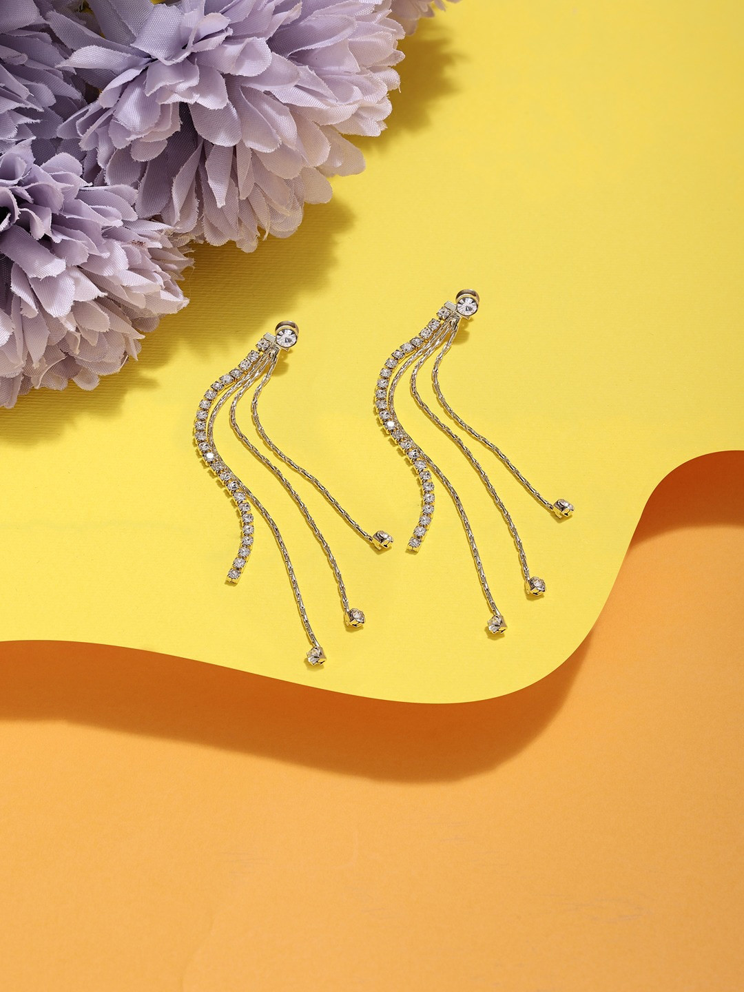 

Zaveri Pearls Gold-Plated Contemporary Studs Earrings