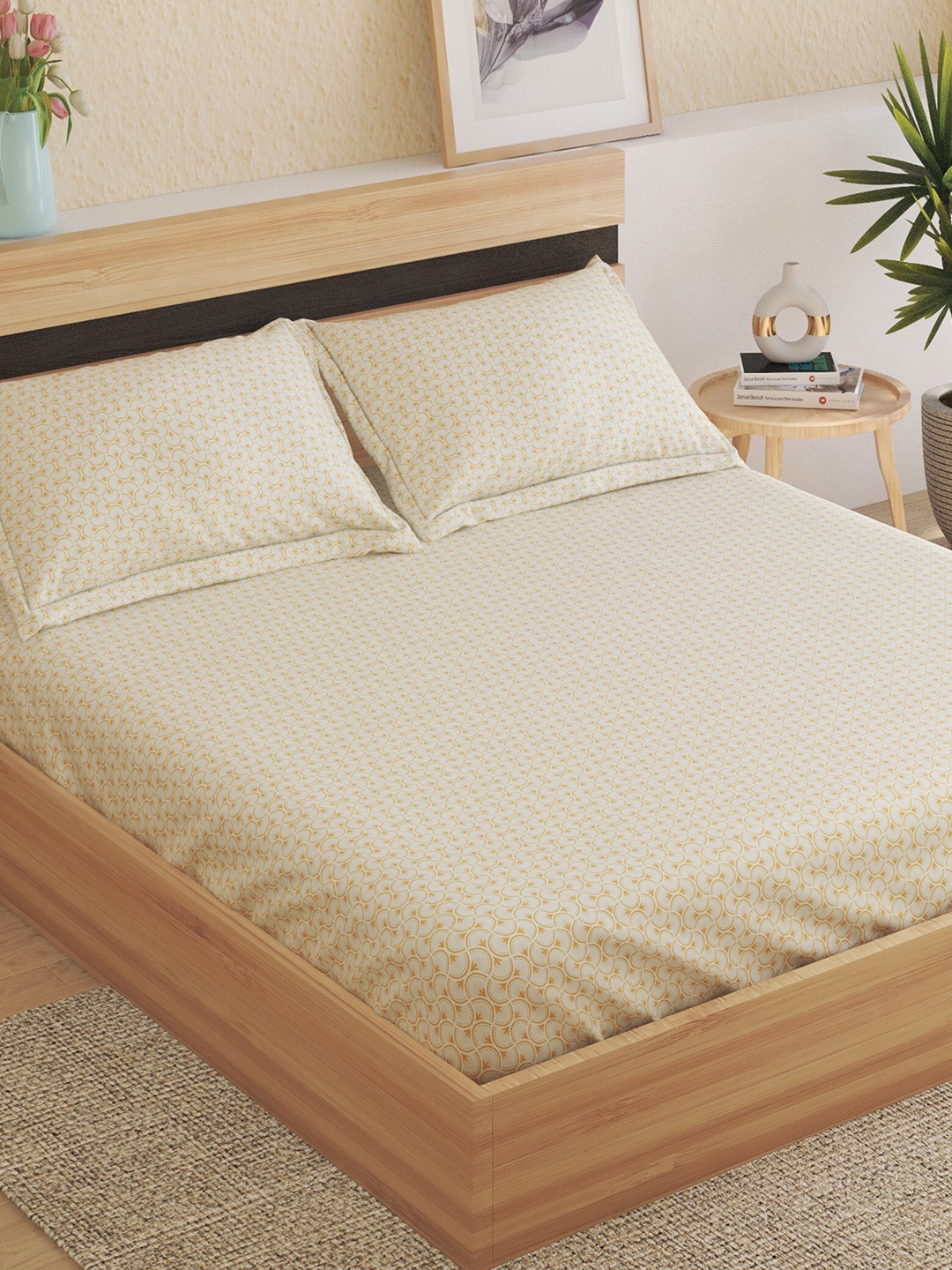 

Home Centre Medley-Dastkari Off White Printed Cotton 180TC King Bedsheet & 2 Pillow Covers