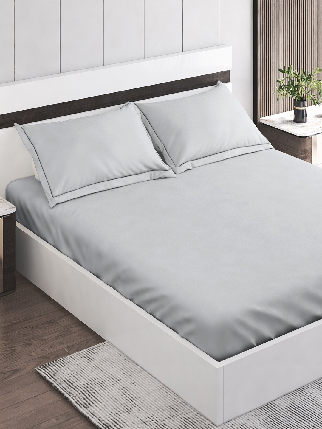 

Home Centre Grey 144 TC Cotton King Bedsheet & 2 Pillow Covers