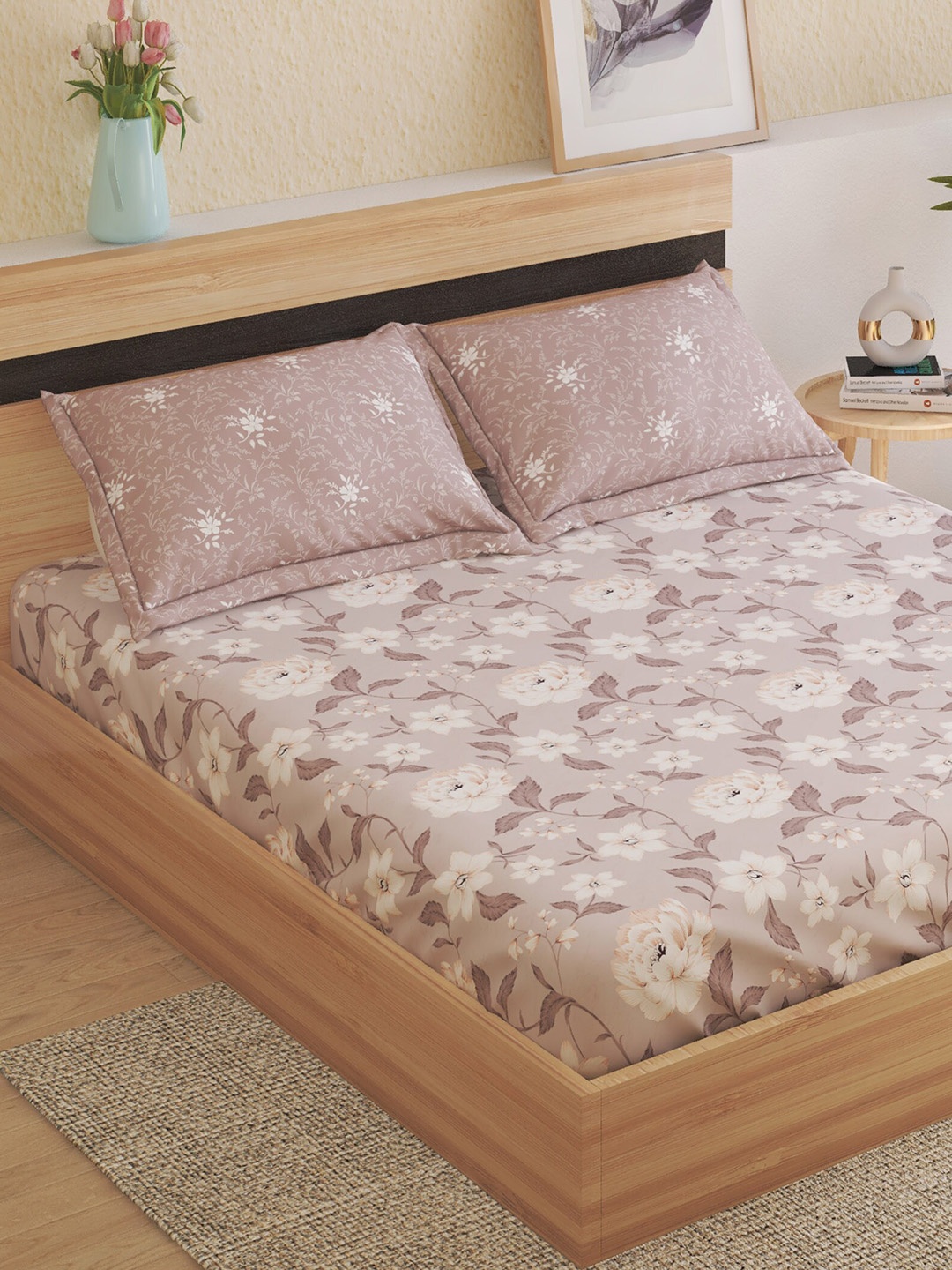 

Home Centre Corsica Purple & White Floral 144 TC Fitted Queen Bedsheet & 2 Pillow Covers