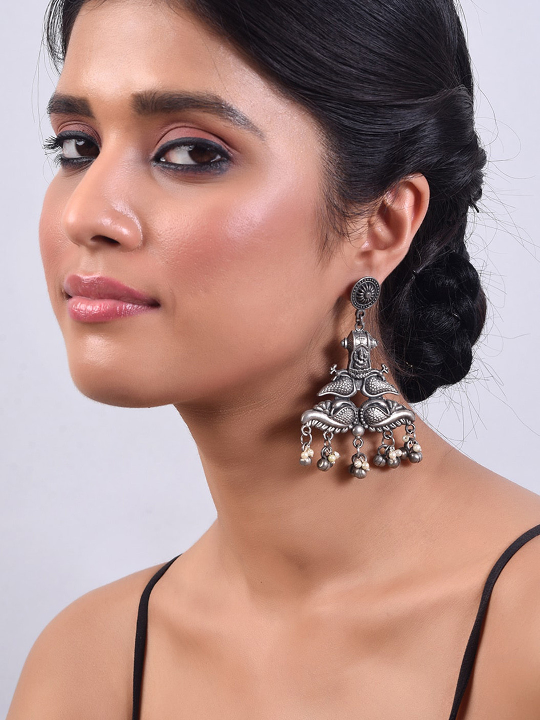 

phuljhadi Silver-Plated Contemporary Drop Earrings