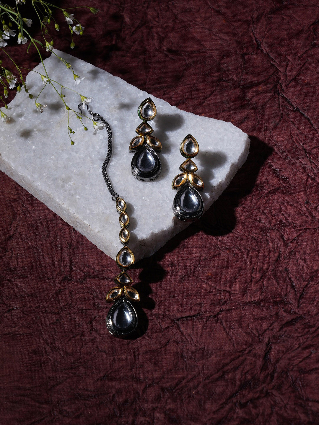 

Ruby Raang Rhodium-Plated Kundan-Studded Earrings & Maangtikka, Silver