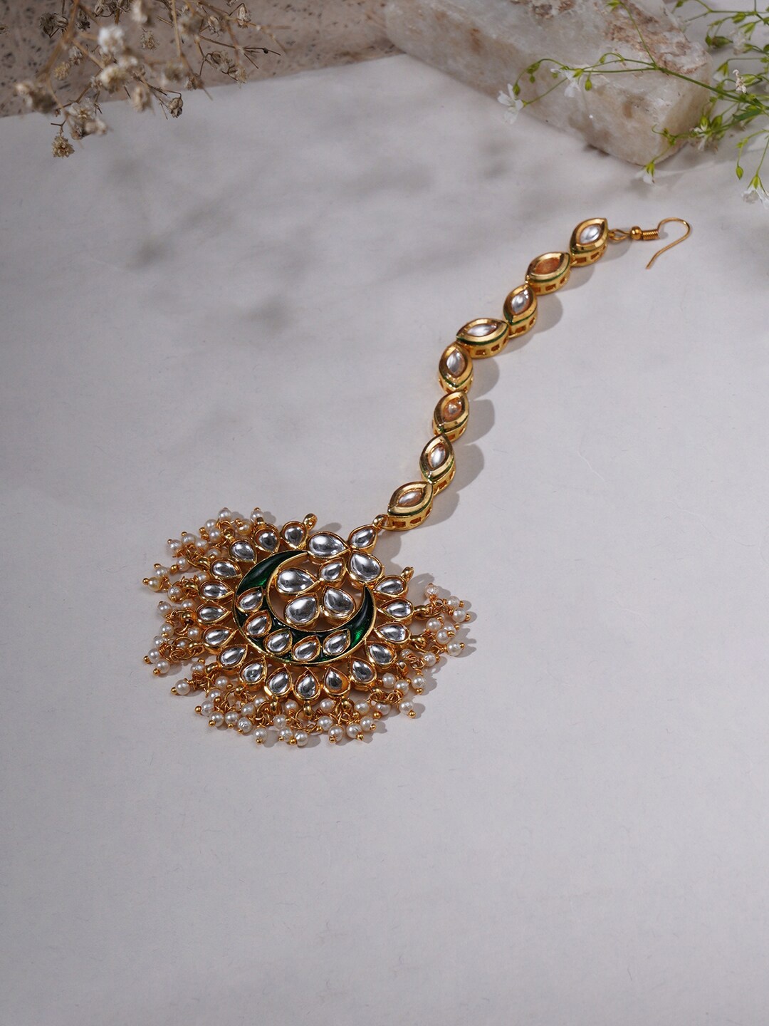 

Ruby Raang Gold-Plated Kundan-Studded & Faux Pearls-Beaded Maang Tikka