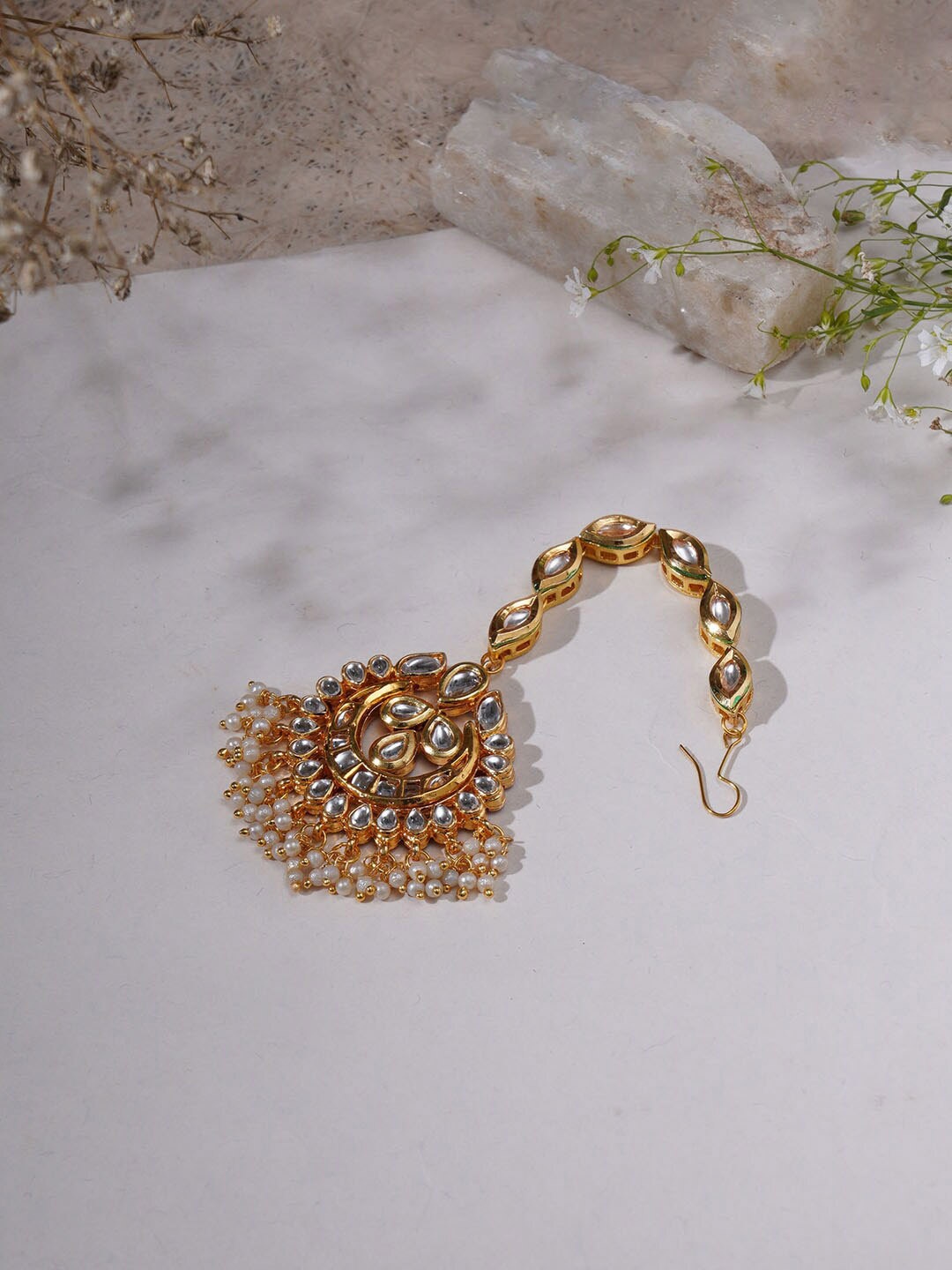 

Ruby Raang Gold-Plated Kundan-Studded Maangtika