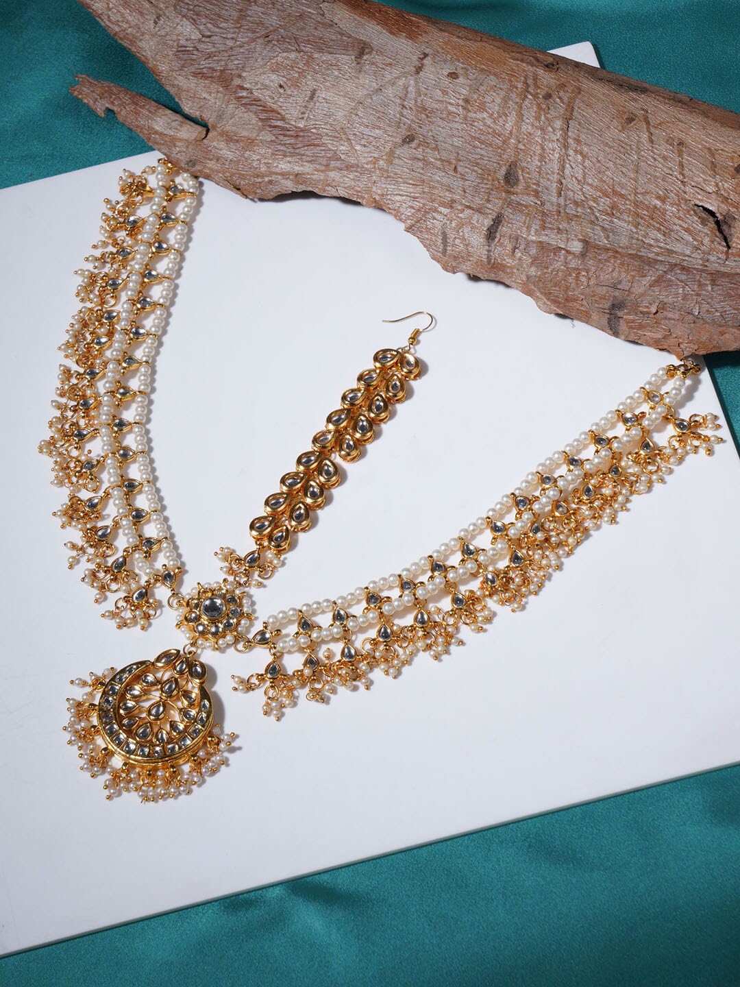 

Ruby Raang Gold Plated & Kundan Head Jewellery