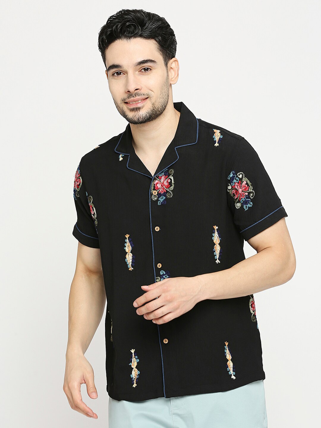 

Blamblack Comfort Floral Opaque Printed Casual Shirt, Black