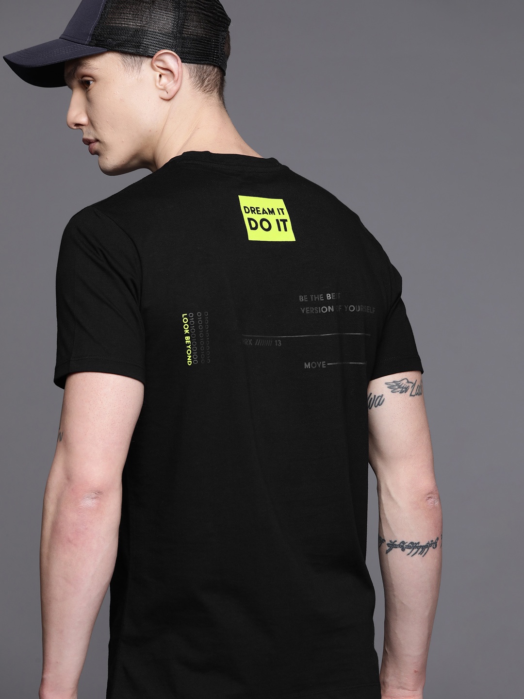 

HRX by Hrithik Roshan Pure Cotton Casual T-shirt, Black