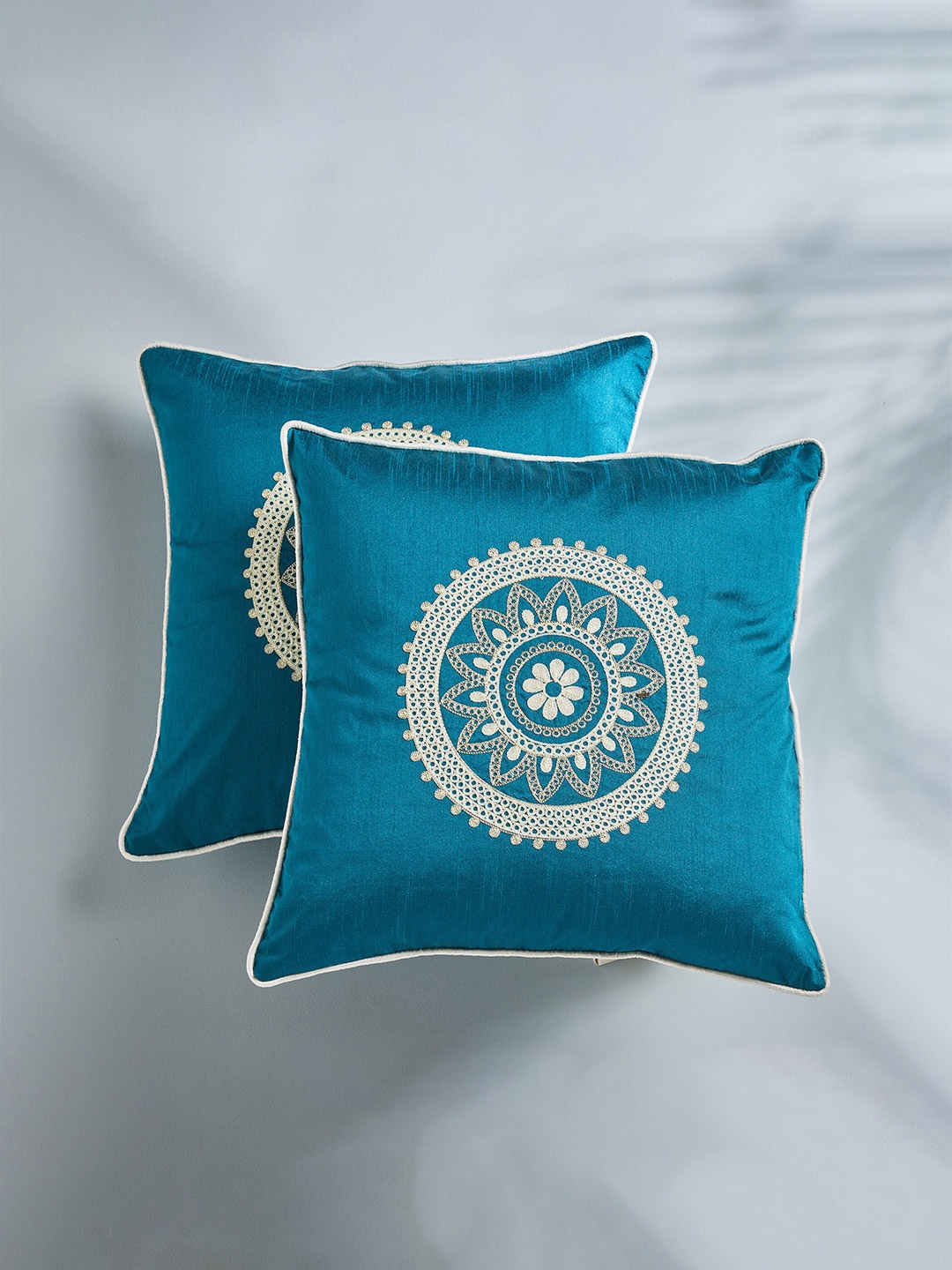 

Home Centre 2 Pieces Blue & White Ethnic Motifs Square Cushion Covers