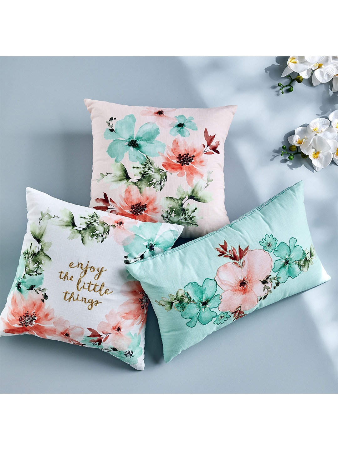 

Home Centre Pink & Green 2 Pieces Floral Cotton Square Cushion Covers