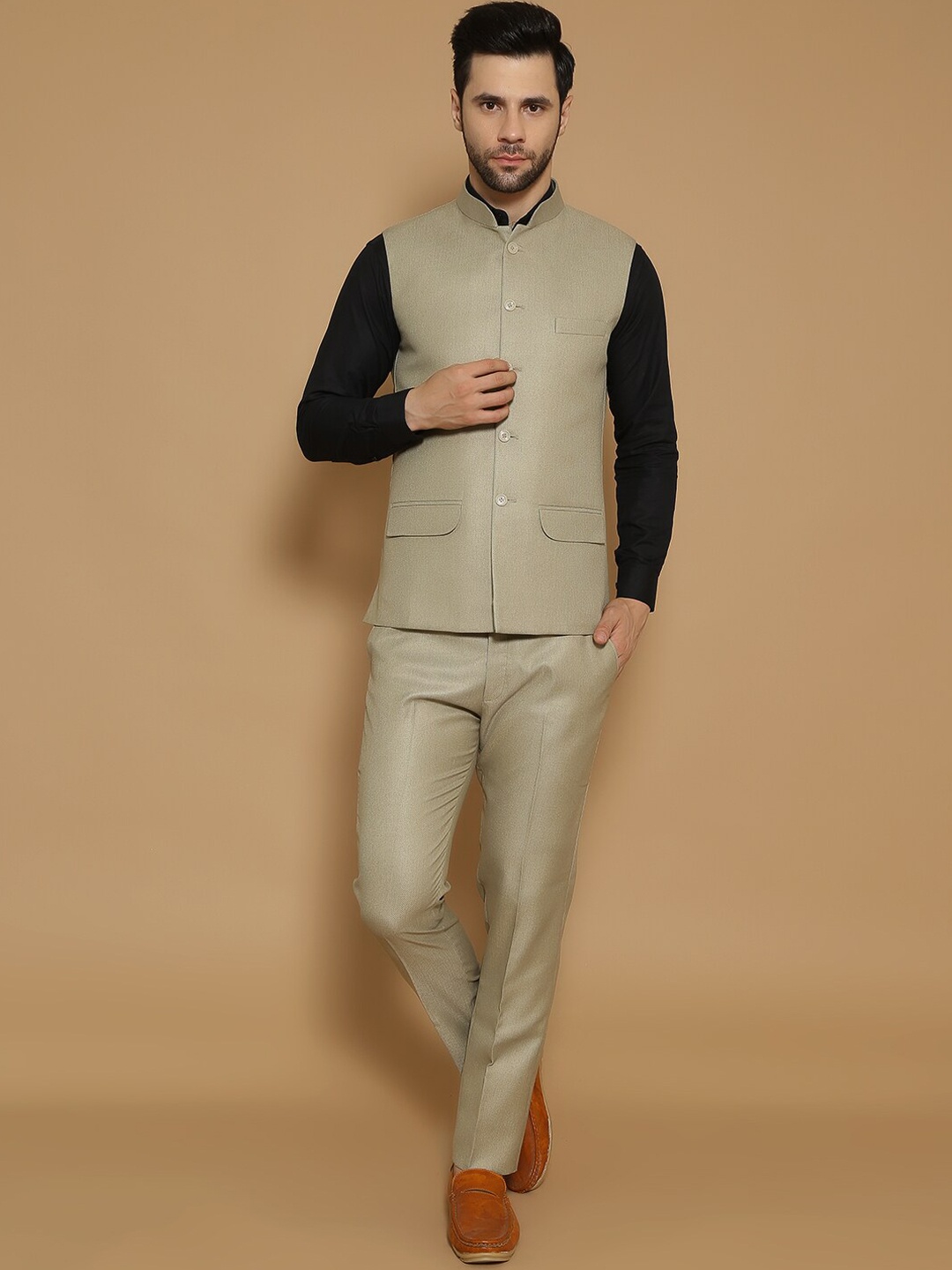 

Wintage Single-Breasted Two-Piece Formal Suits, Beige