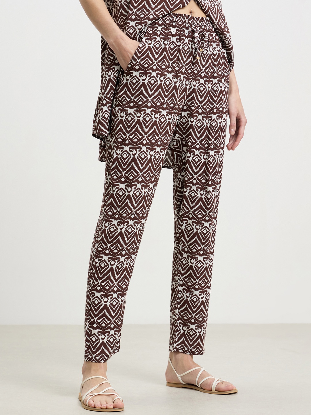 

CALLIOPE Women Printed Straight Fit High-Rise Pleated Trousers, Brown