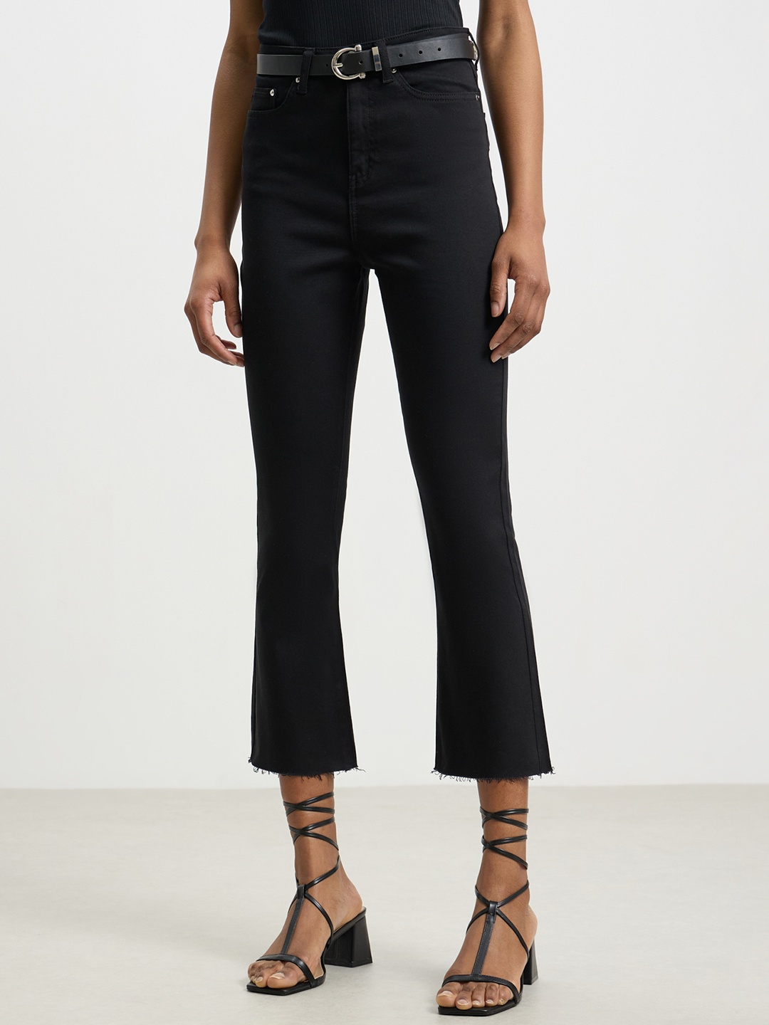 

CALLIOPE Women Frayed Hem Crop Flared High-Rise Stretchable Jeans, Black