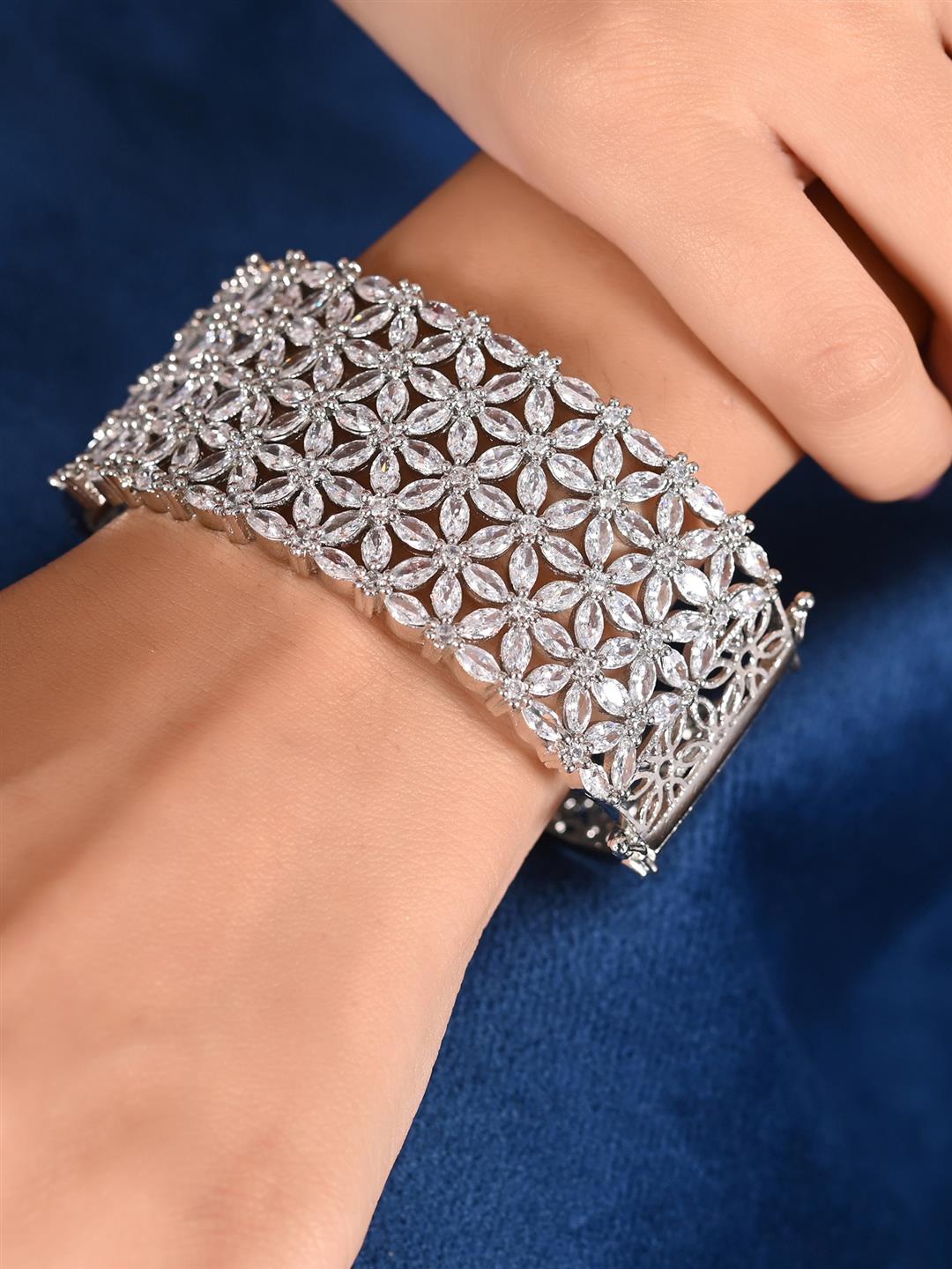 

RATNAVALI JEWELS Women Brass Cubic Zirconia Silver-Plated Bangle-Style Bracelet