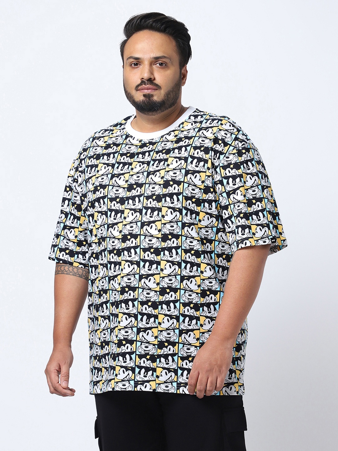 

Bewakoof Black All Over Printed Oversized Plus Size T-shirt