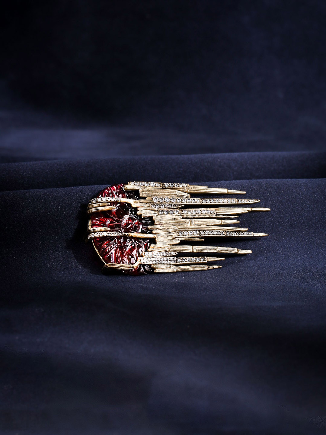 

COSA NOSTRAA Men Stone-Studded Dangler Brooch, Metallic