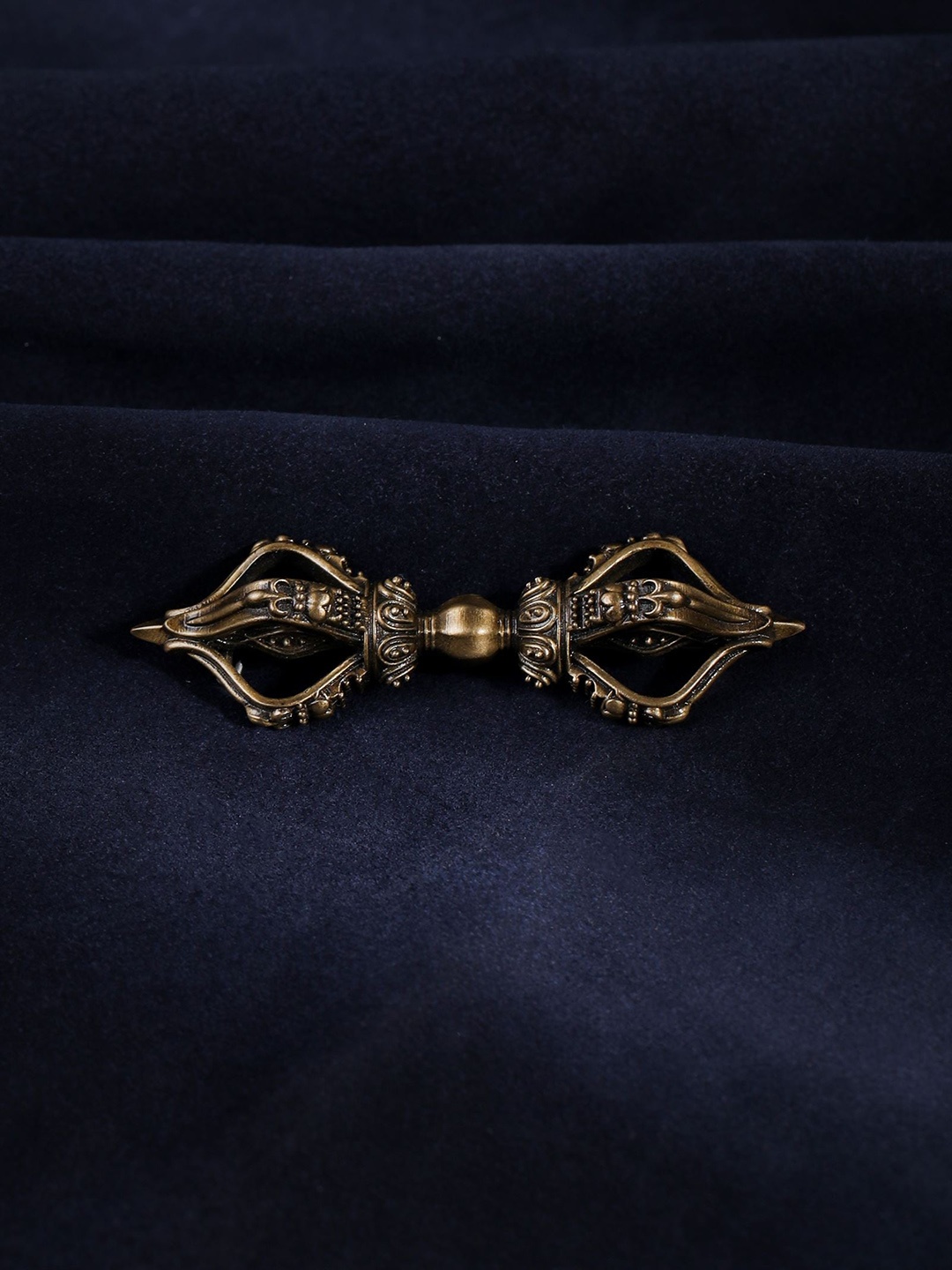 

COSA NOSTRAA Tibeten Dorje Brooch, Metallic