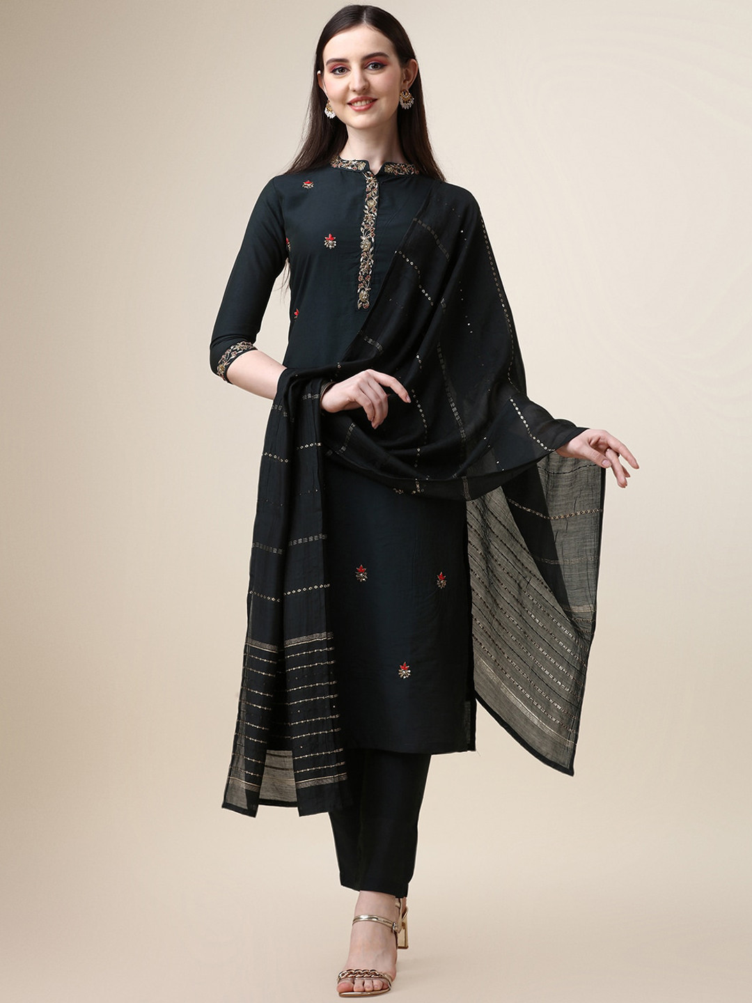 

Berrylicious Ethnic Motifs Embroidered Regular Thread Work Kurta with Trousers & Dupatta, Navy blue