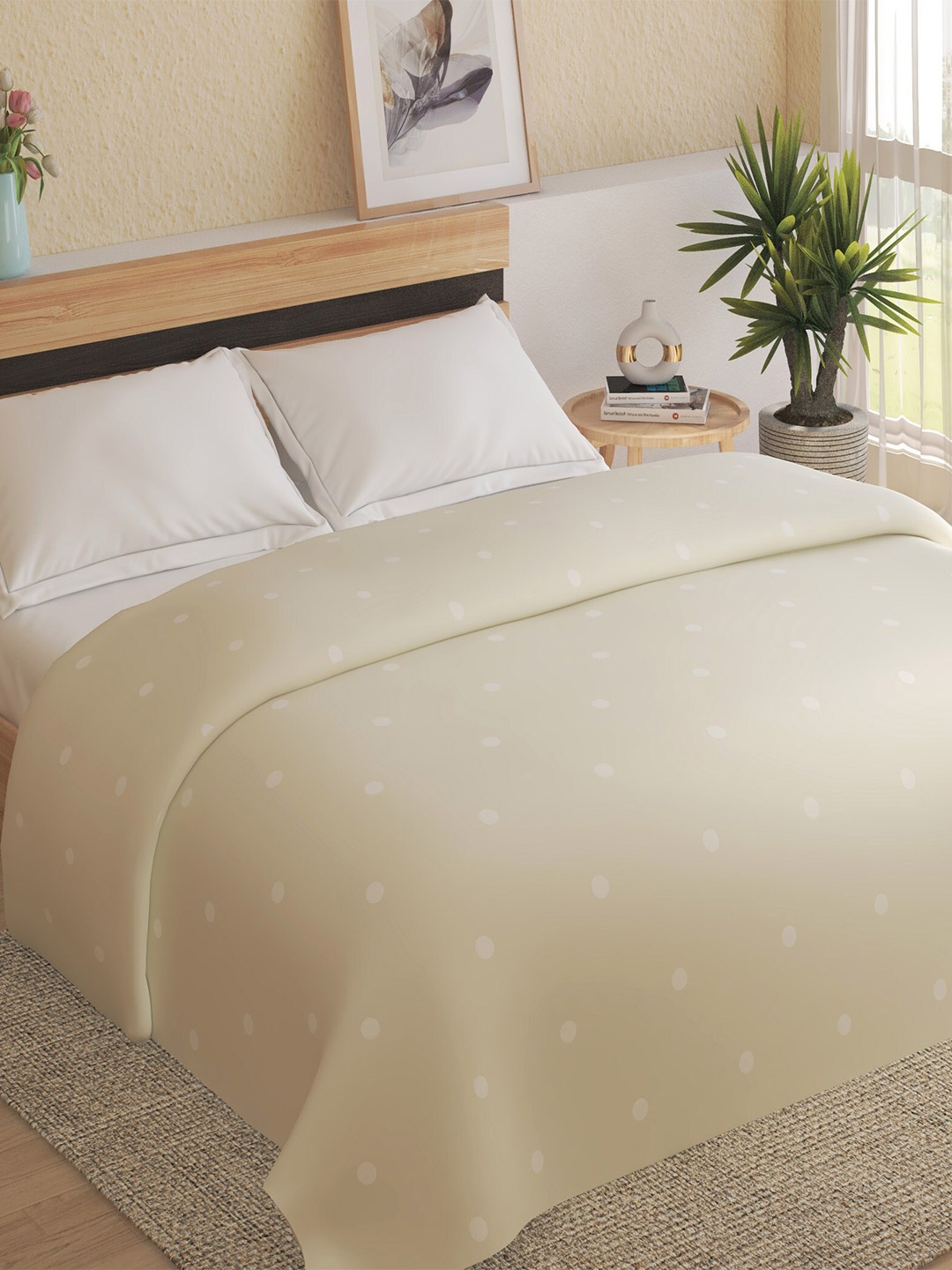 

Home Centre Beige & White Geometric Mild Winter 150 GSM Double Bed Quilt