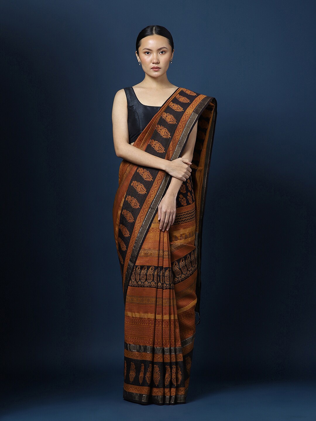 

CHOWDHRAIN Floral Printed Zari Silk Cotton Bagh Saree, Brown