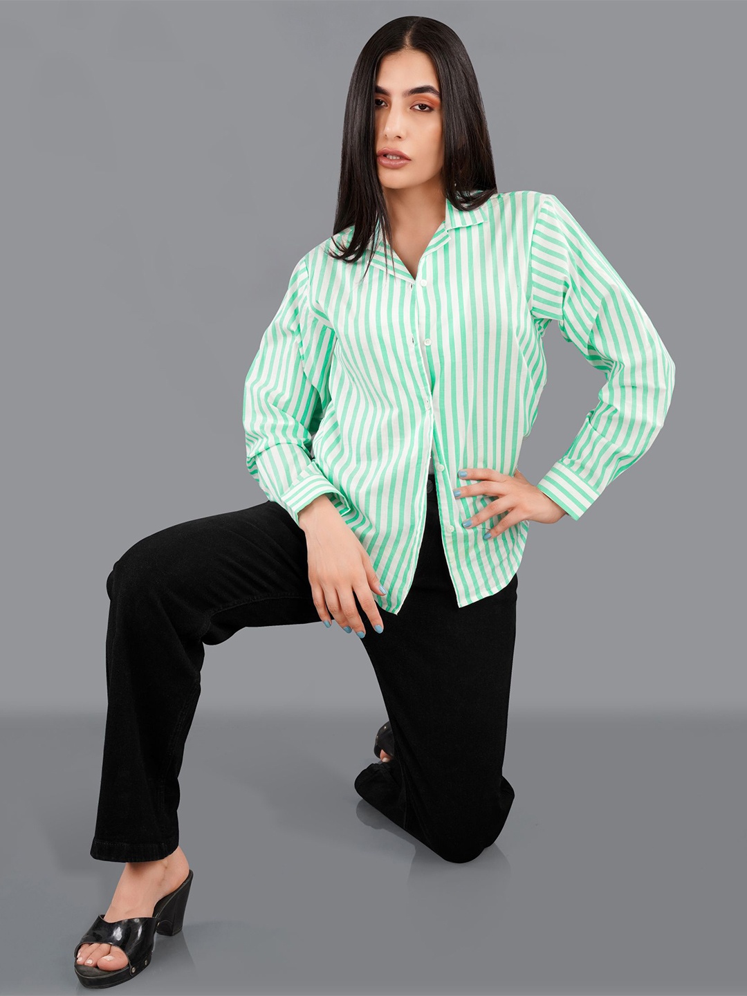 

FRENCH CROWN Standard Fit Vertical Striped Twill Pure Cotton Casual Shirt, White