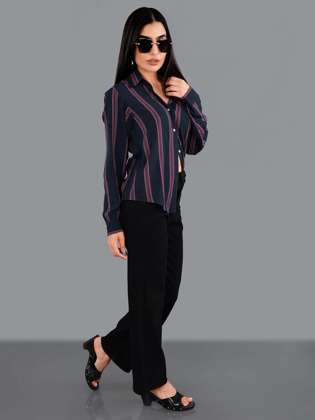 

FRENCH CROWN Standard Fit Vertical Striped Twill Pure Cotton Casual Shirt, Navy blue