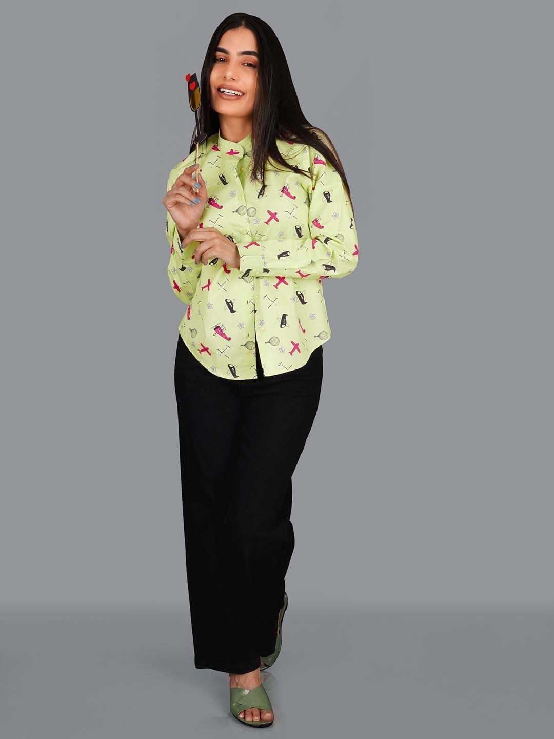 

FRENCH CROWN Standard Fit Conversational Printed Twill Pure Cotton Casual Shirt, Green