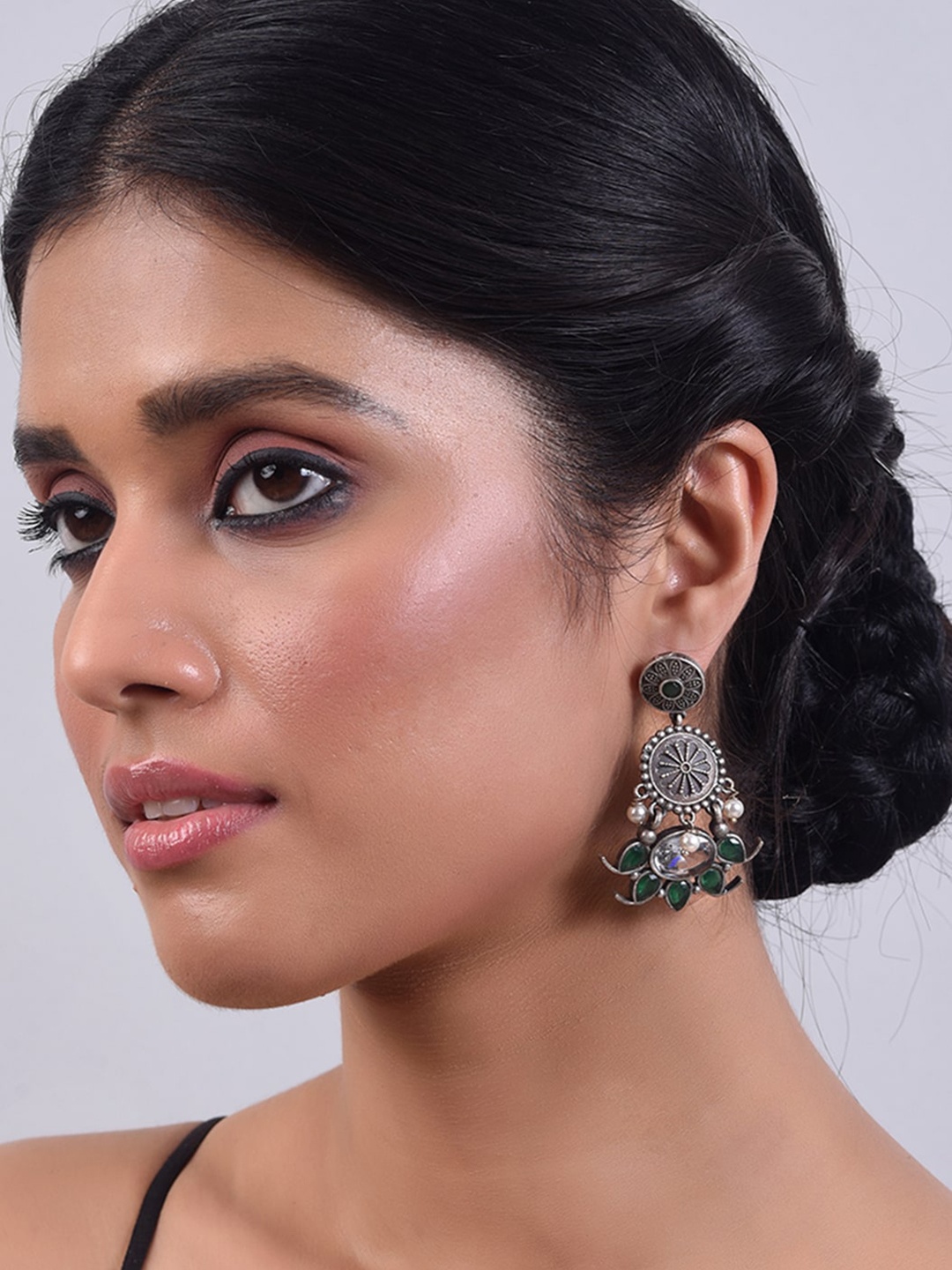

phuljhadi Silver-Plated Contemporary Jhumkas Earrings
