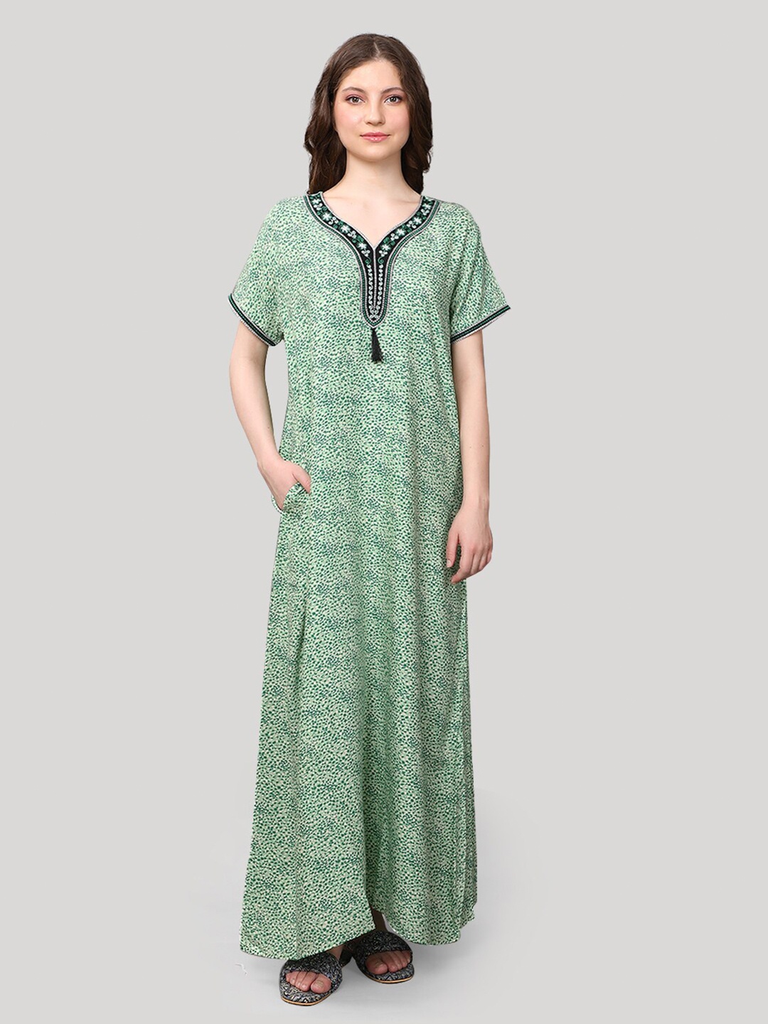 

evolove Printed Cotton Maxi Nightdress, Green