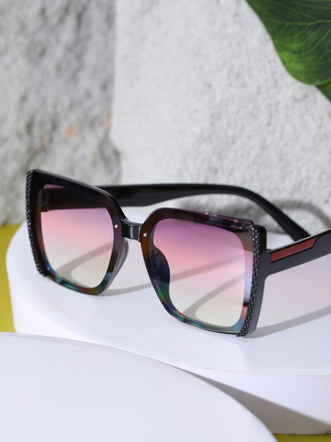 

DressBerry Women Clear Lens & Black Square Sunglasses with UV Protected Lens