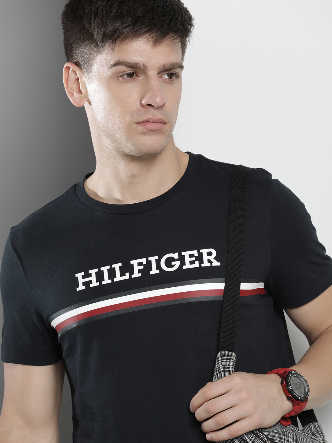 

Tommy Hilfiger Brand Logo Printed Pure Cotton Slim Fit T-shirt, Navy blue