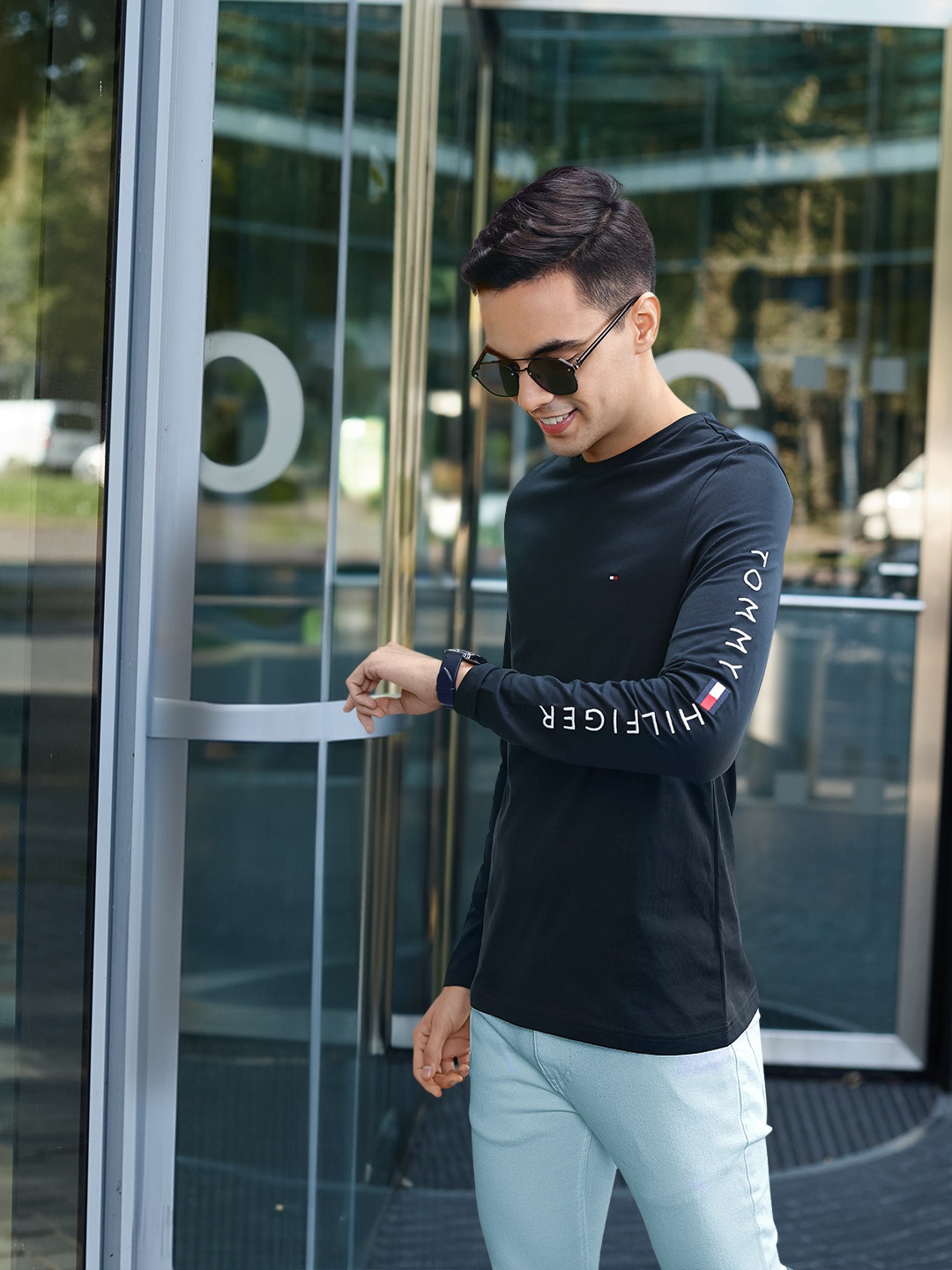 

Tommy Hilfiger Brand Logo Embroidered Pure Cotton Slim Fit T-shirt, Navy blue