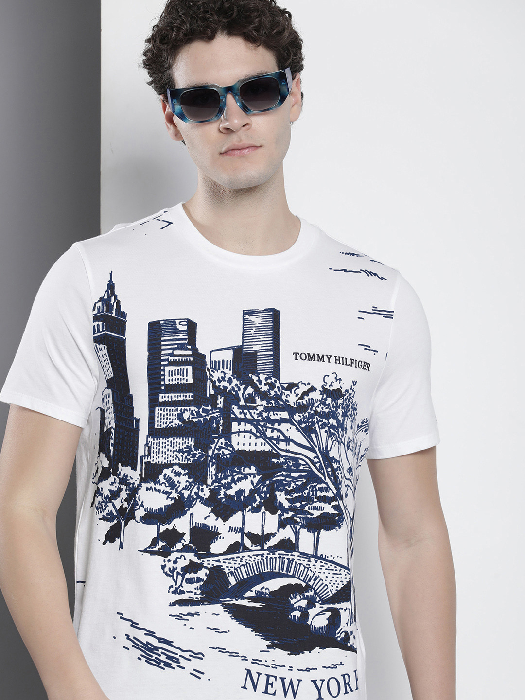 

Tommy Hilfiger Graphic Printed Pure Cotton T-shirt, White