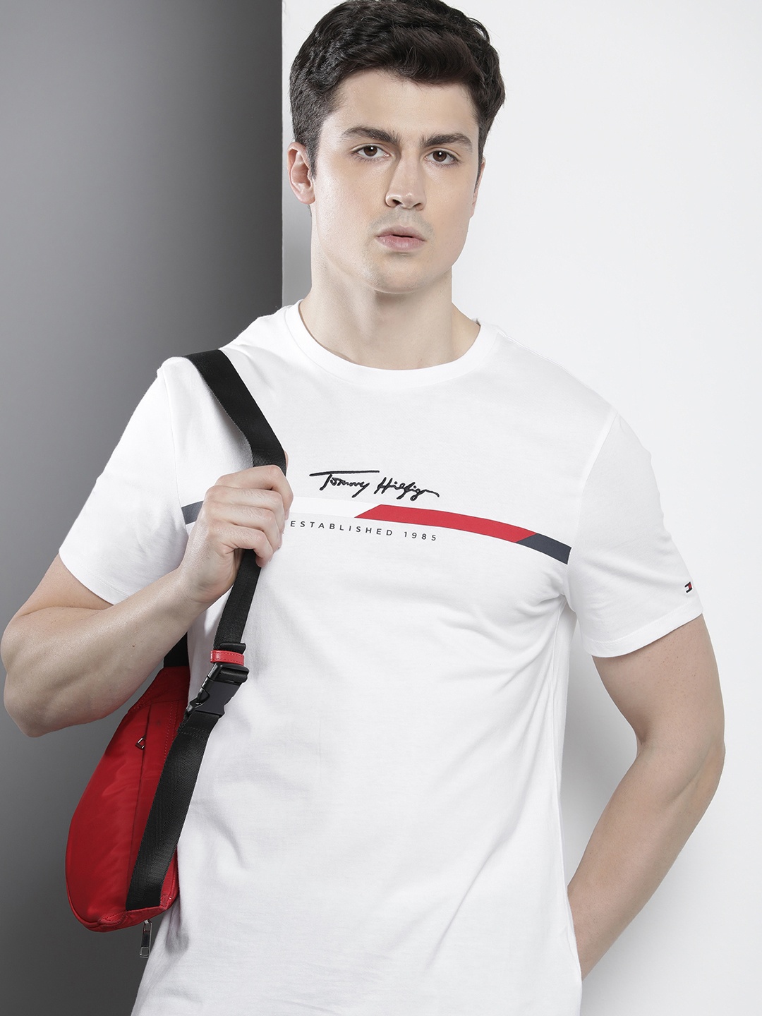 

Tommy Hilfiger Pure Cotton Brand Logo Printed Casual T-shirt, White