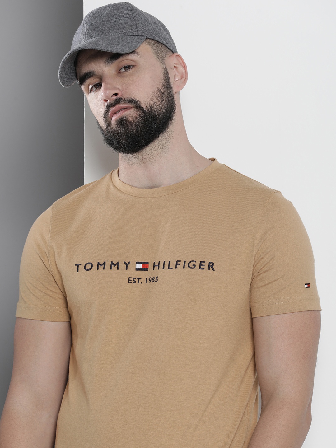 

Tommy Hilfiger Pure Cotton Slim Fit T-shirt, Beige