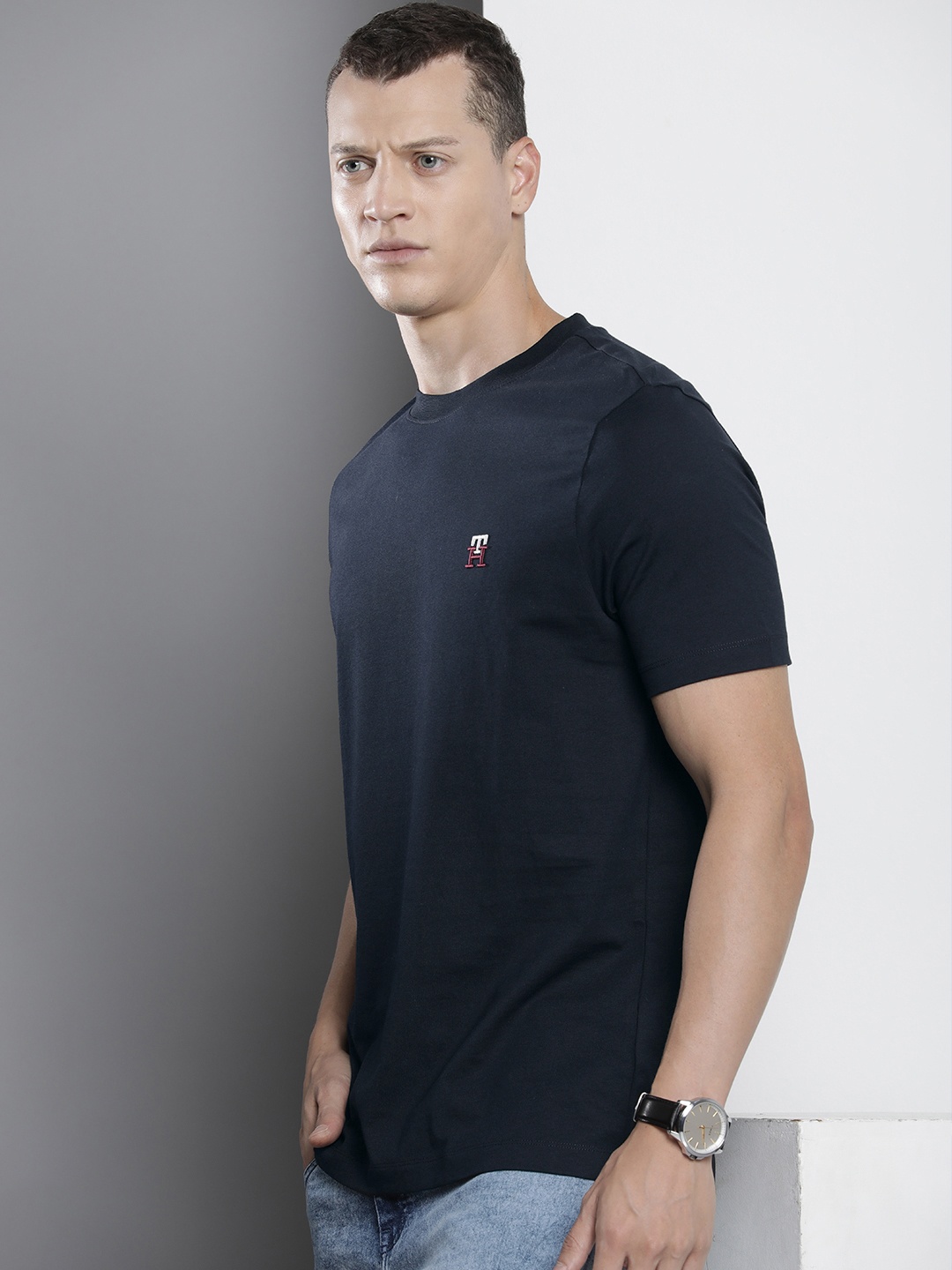 

Tommy Hilfiger Pure Cotton Round Neck Solid Casual T-shirt, Navy blue