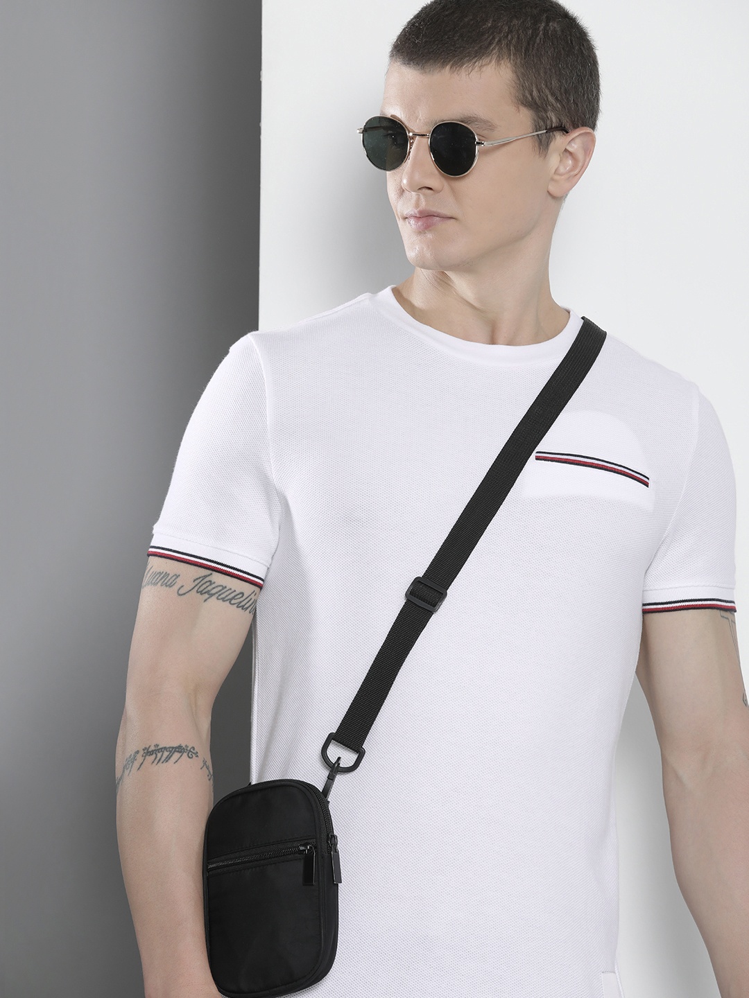 

Tommy Hilfiger Self Design Pure Cotton Slim Fit T-shirt, White