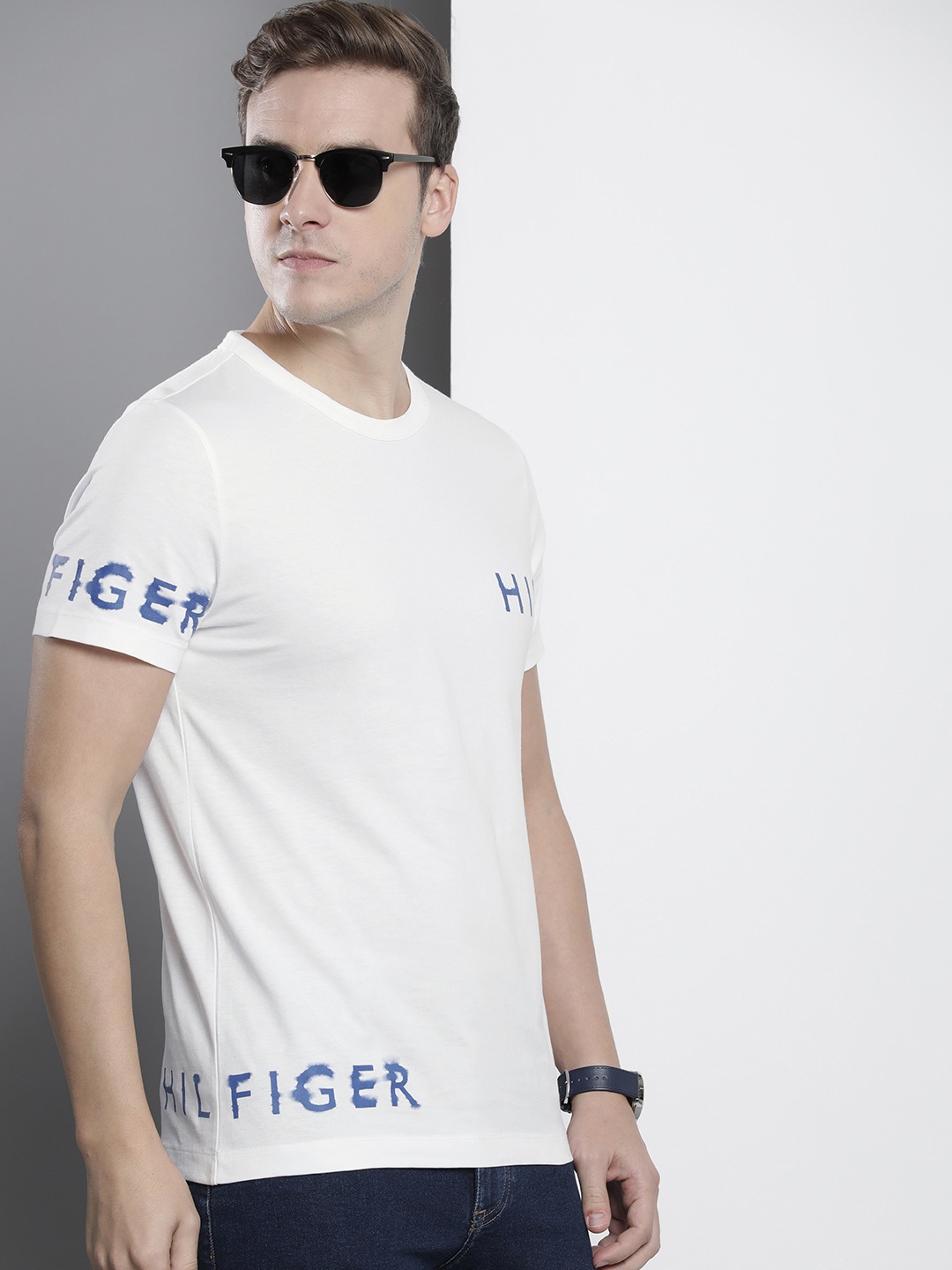 

Tommy Hilfiger Brand Logo Printed Pure Cotton Slim Fit T-shirt, White