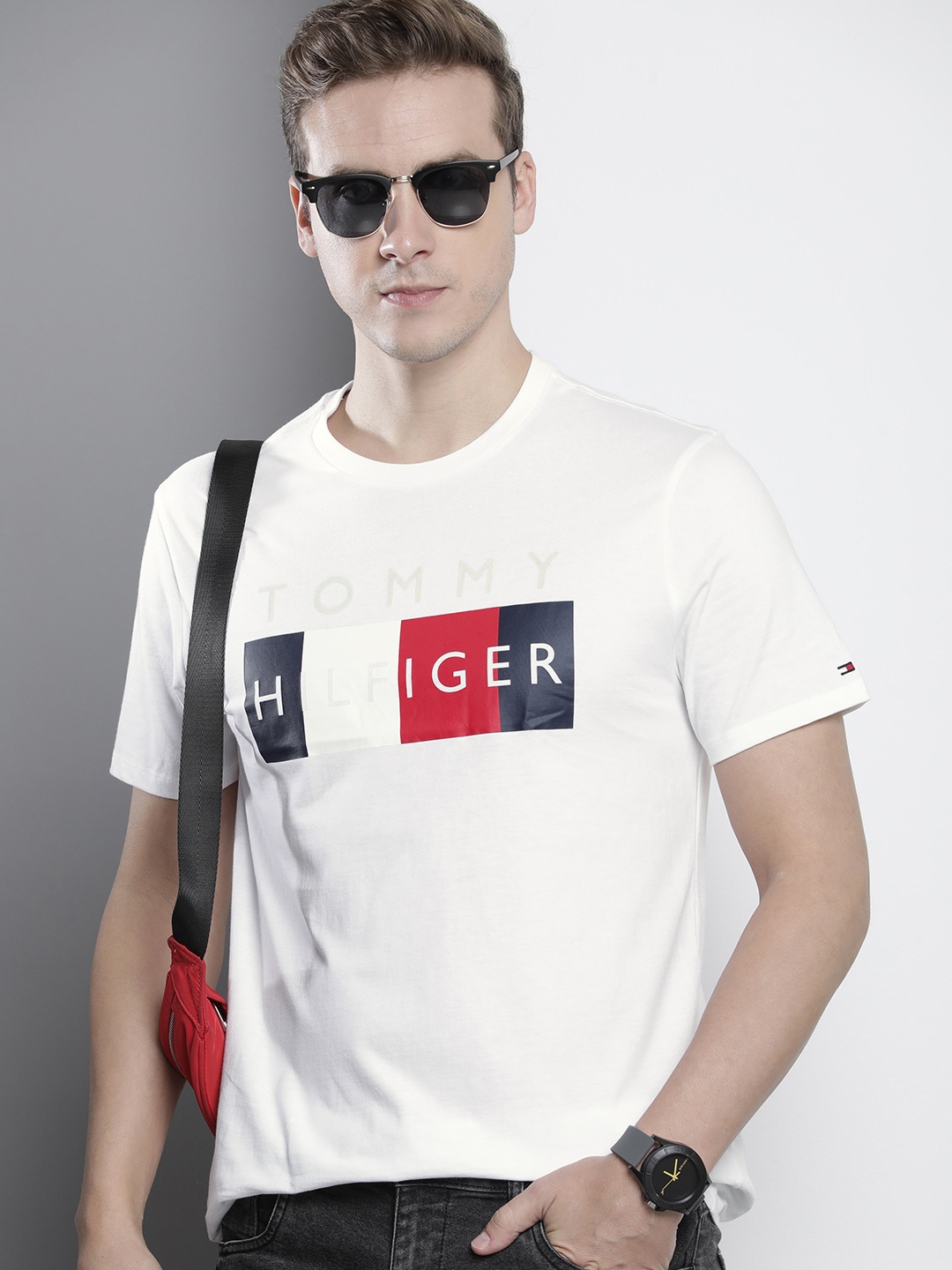 

Tommy Hilfiger Brand Logo Printed Pure Cotton Slim Fit T-shirt, White