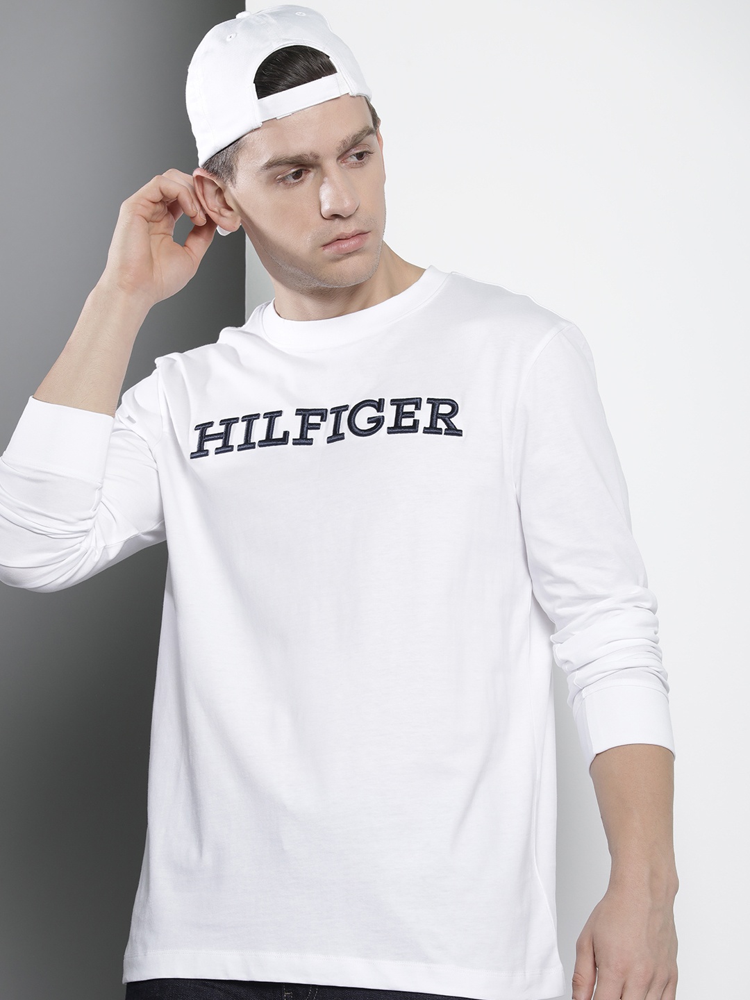 

Tommy Hilfiger Brand Logo Embroidered Pure Cotton T-shirt, White