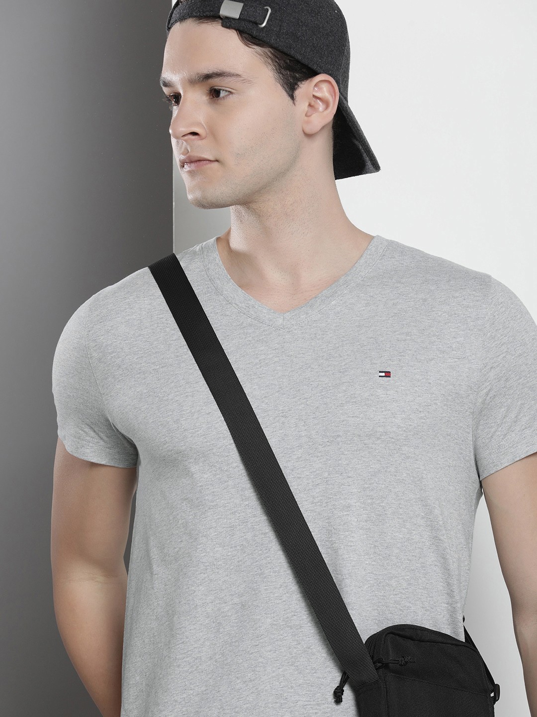 

Tommy Hilfiger V-Neck Pure Cotton Slim Fit T-shirt, Grey melange