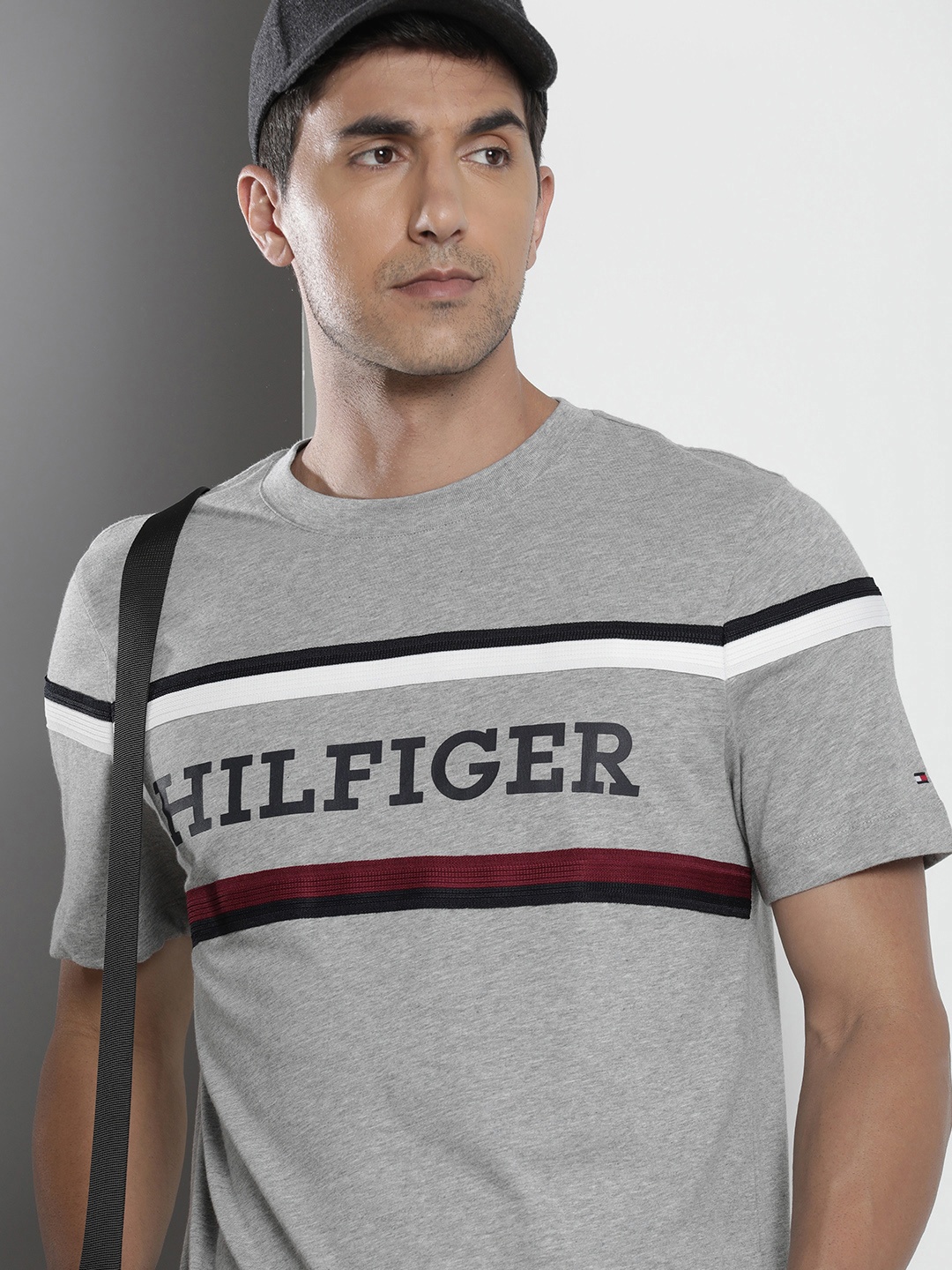 

Tommy Hilfiger Pure Cotton Round Neck T-shirt, Grey