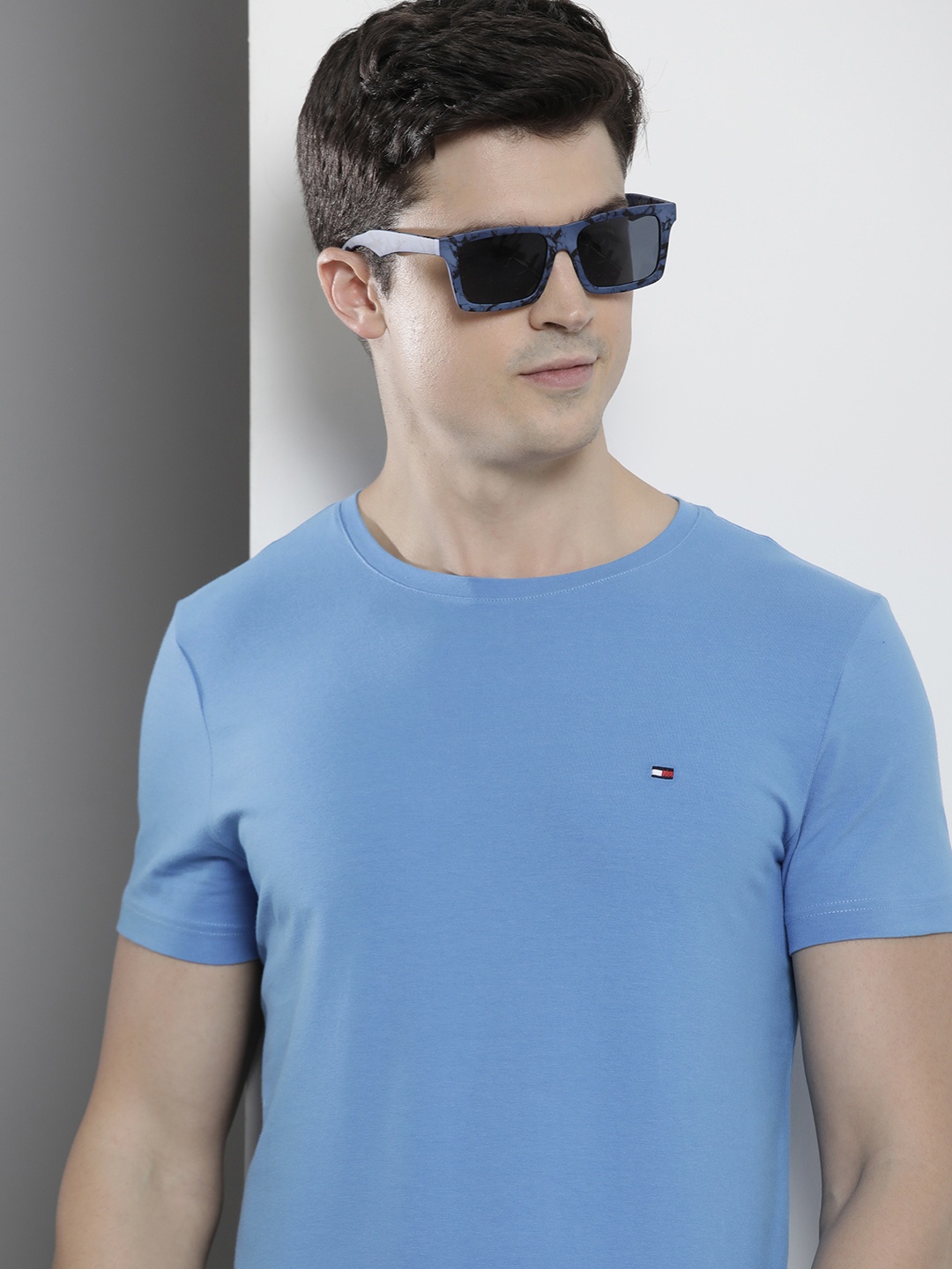 

Tommy Hilfiger Solid Round-Neck Slim Fit T-shirt, Blue