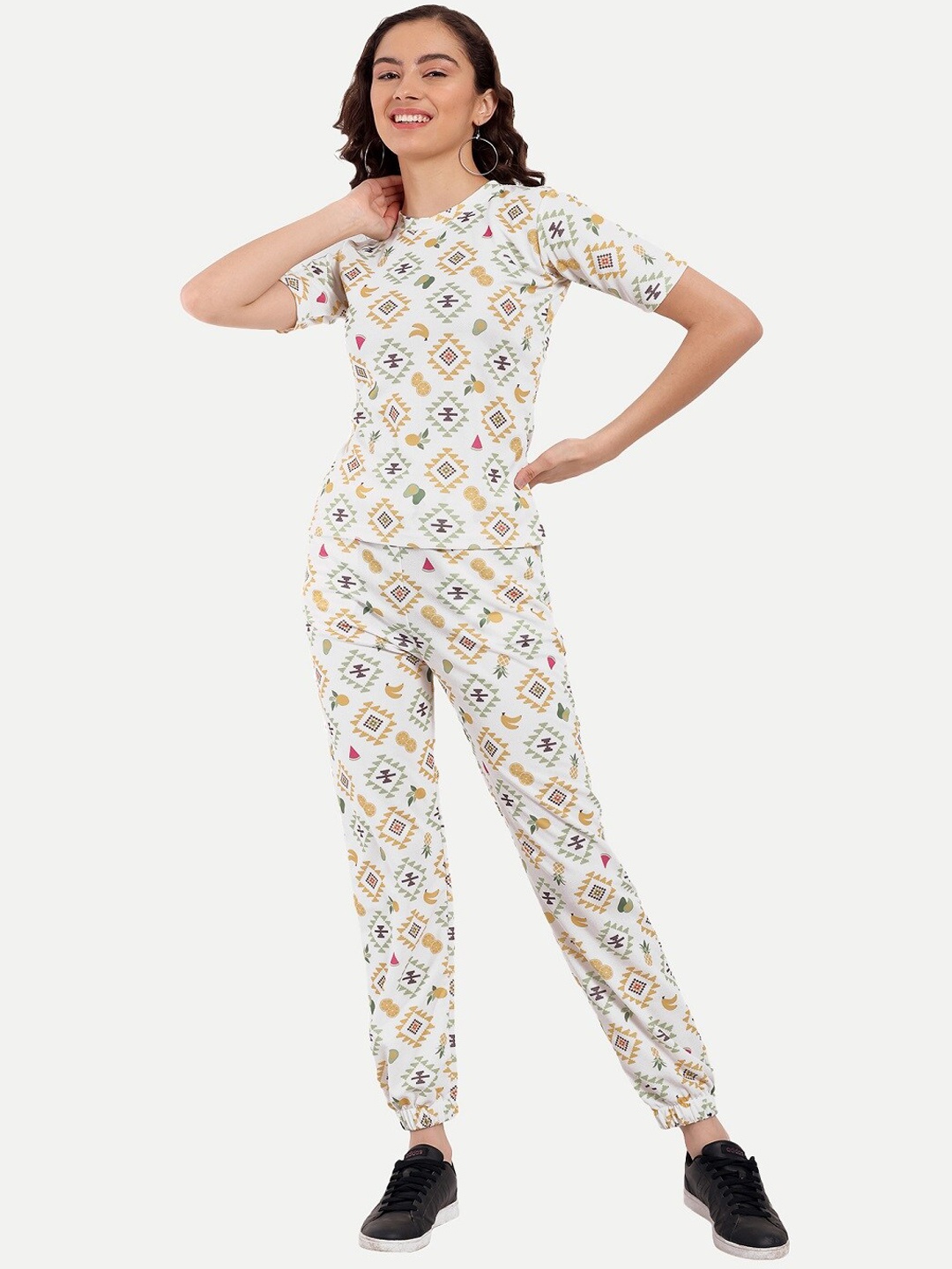 

Morang Conversational Printed Round Neck T-shirt and Joggers, White