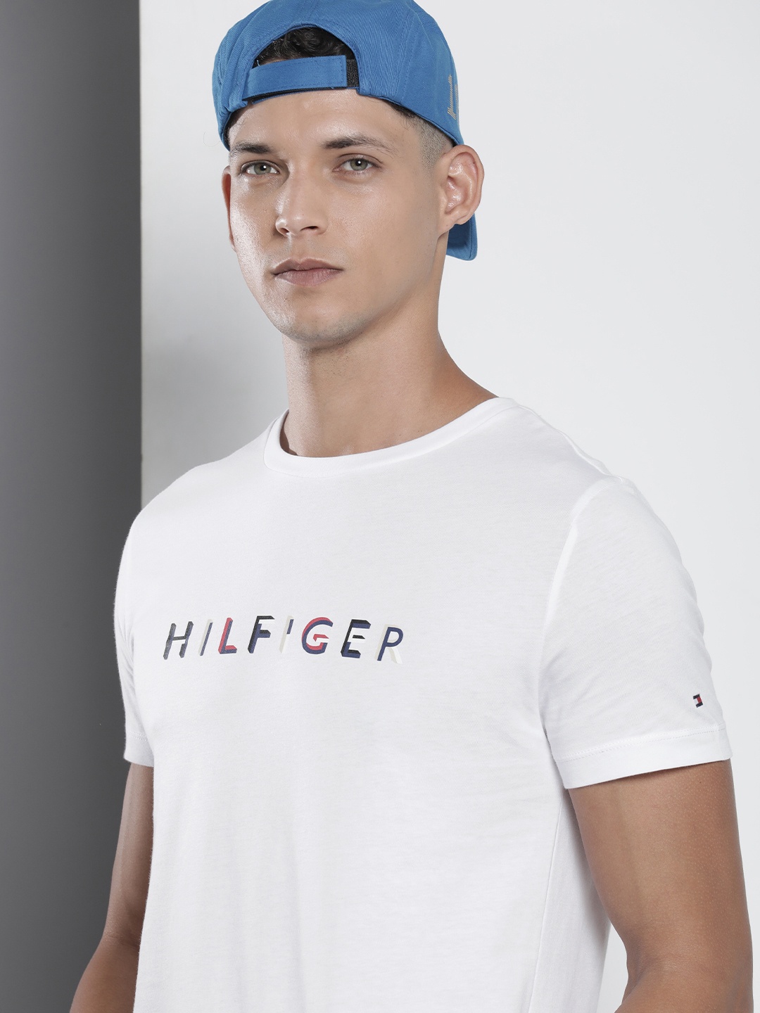 

Tommy Hilfiger Brand Logo Printed Pure Cotton Slim Fit T-shirt, White