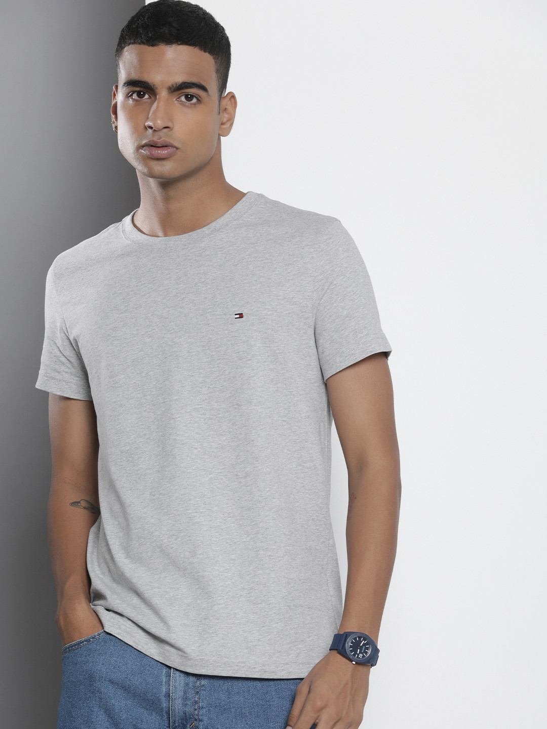 

Tommy Hilfiger Pure Cotton Solid Slim Fit T-shirt, Grey
