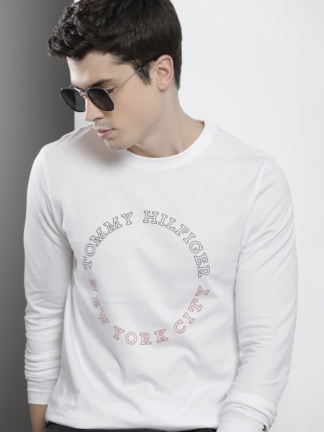 

Tommy Hilfiger Brand Logo Printed Pure Cotton Slim Fit T-shirt, White