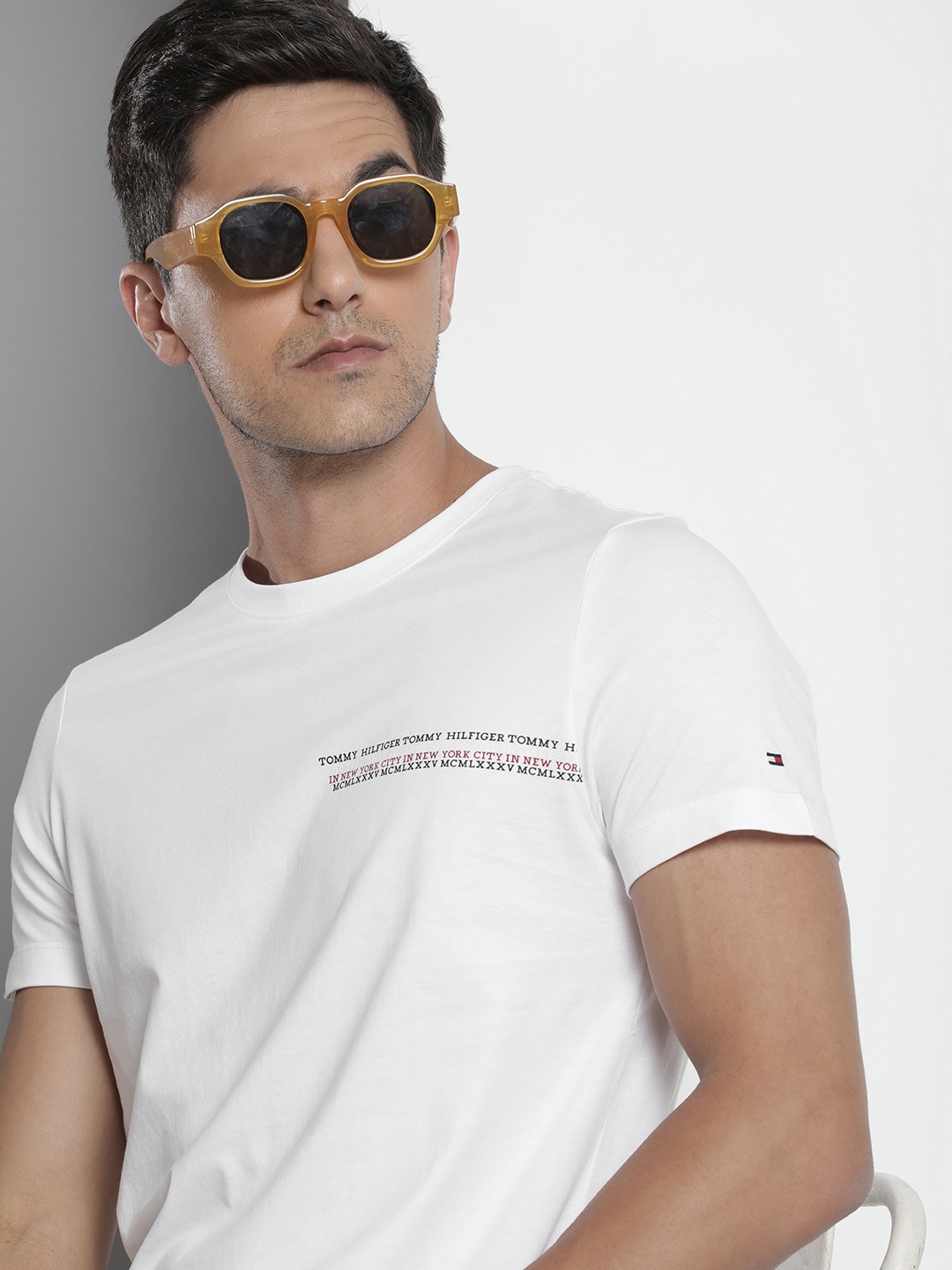 

Tommy Hilfiger Minimal Brand Logo Print Detail Pure Cotton Slim Fit T-shirt, White